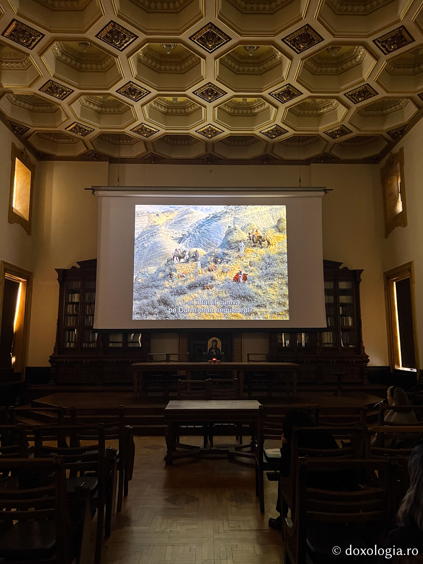 Proiecția filmului artistic Legenda Fortăreței Suram