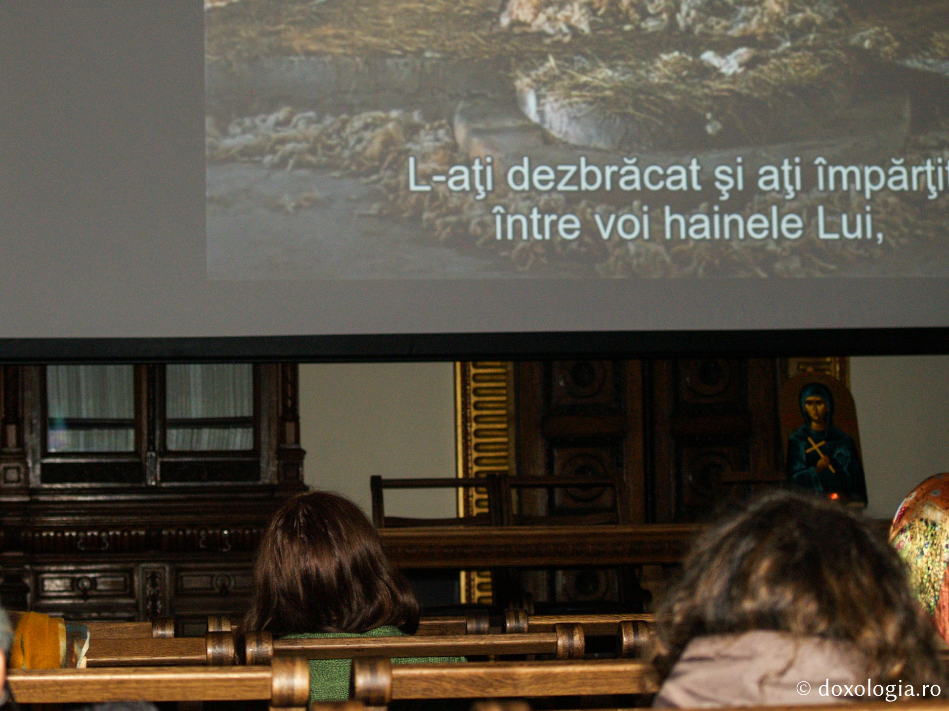 Proiecția filmului artistic Legenda Fortăreței Suram