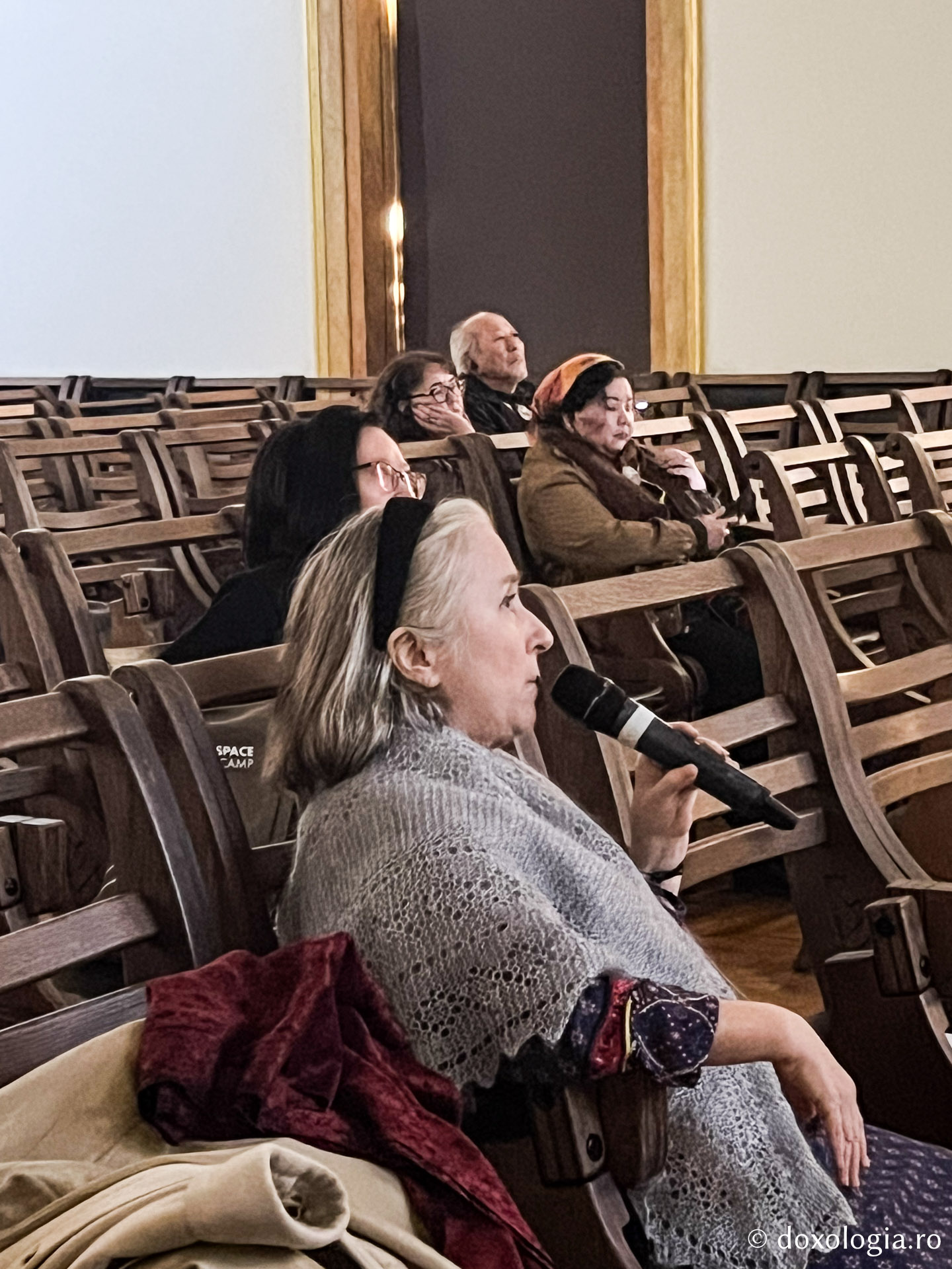 Proiecția filmului artistic Legenda Fortăreței Suram