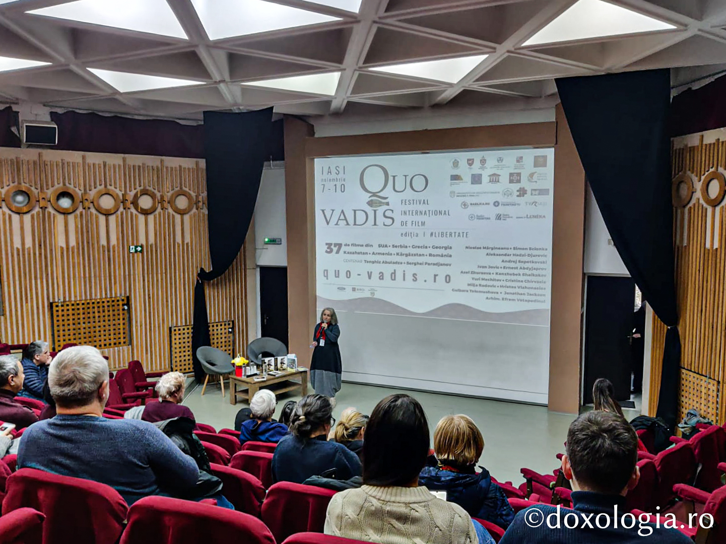 Proiecția filmului artistic Ashik-Kerib (Menestrelul îndrăgostit) (Georgia, regizor Sergey Parajanov) - Centenar Sergey Parajanov