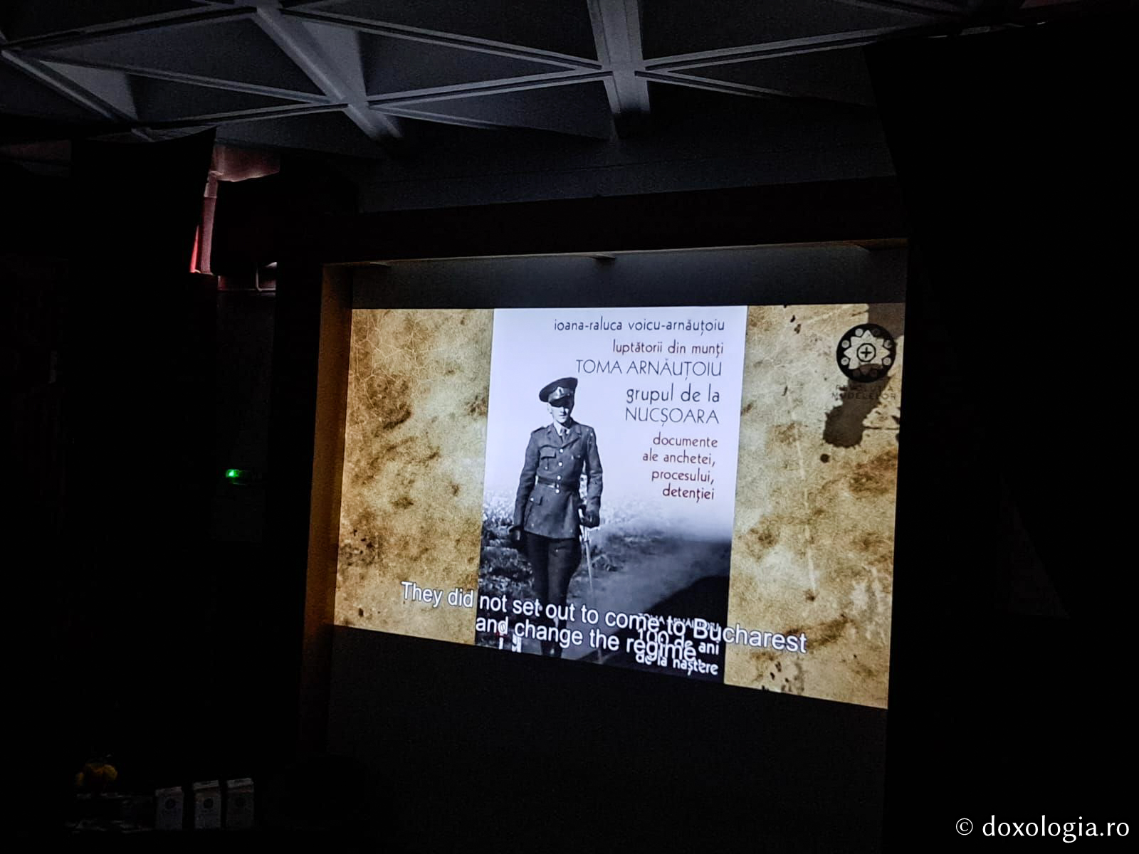 Proiecția filmului documentar Omul care umblă cu scara (România), în prezența regizoarei Cristina Chirvasie