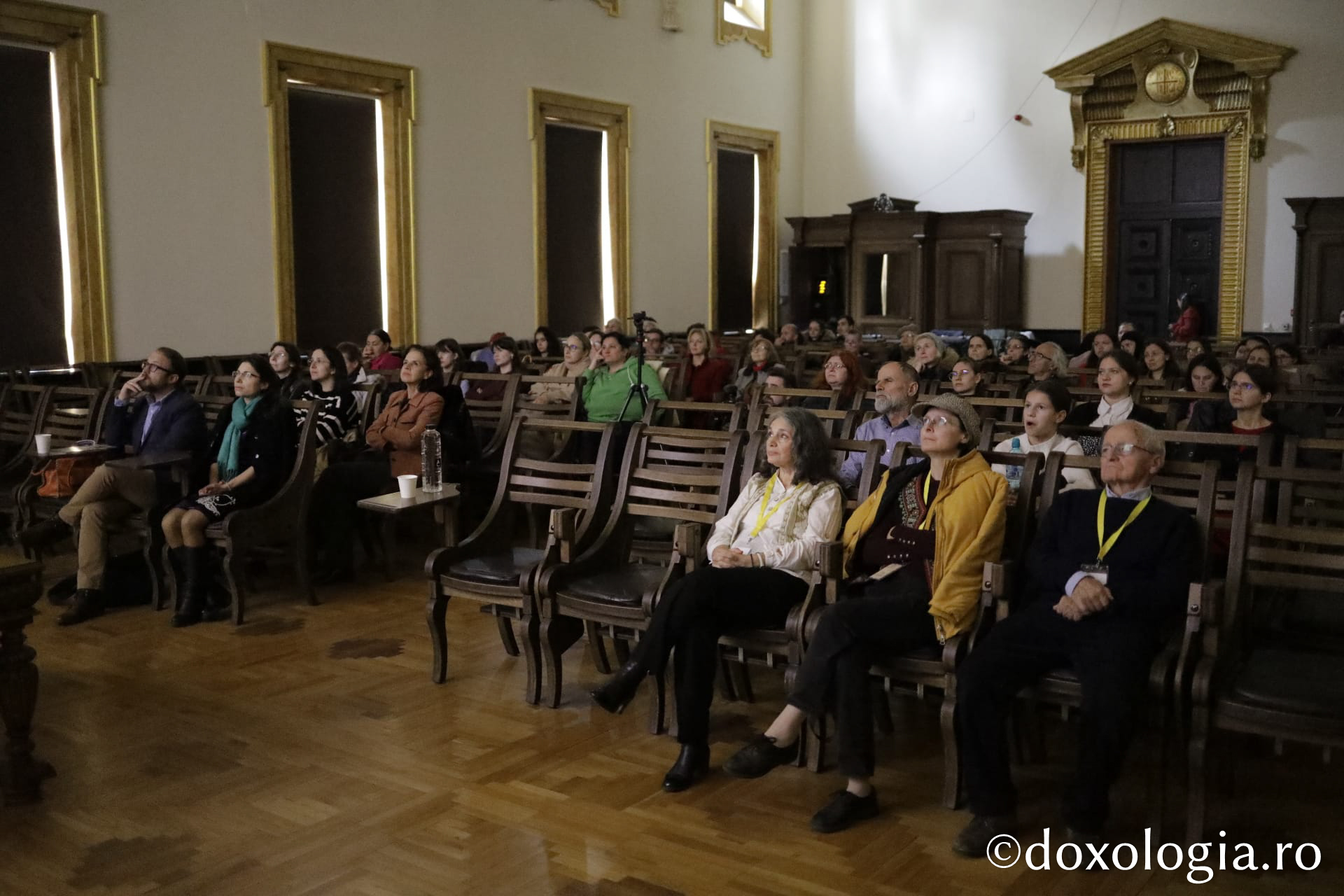 Proiecția filmului artistic Poarta Albă (România), în prezența regizorului Nicolae Mărgineanu