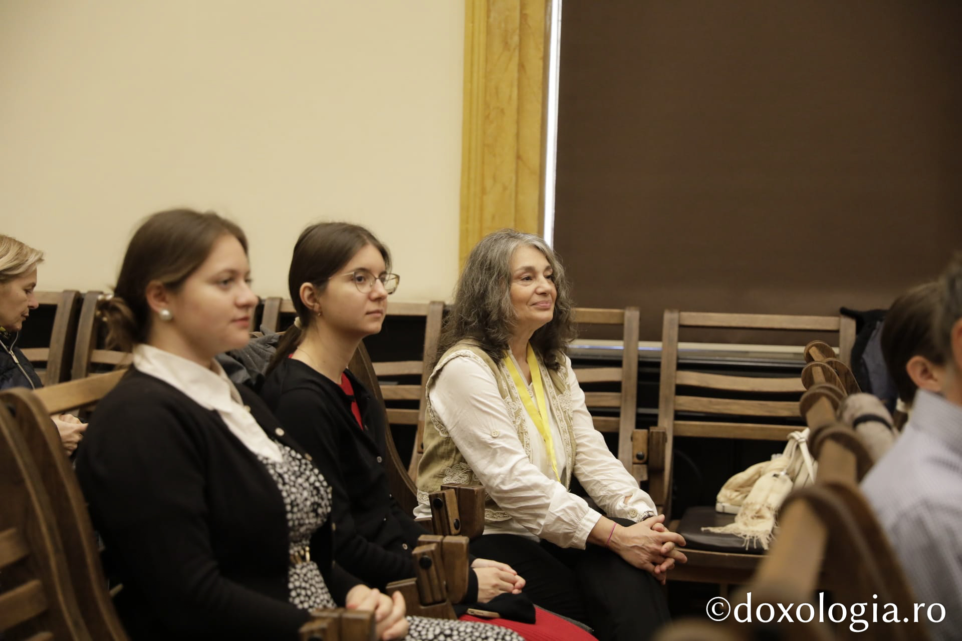 Proiecția filmului artistic Poarta Albă (România), în prezența regizorului Nicolae Mărgineanu