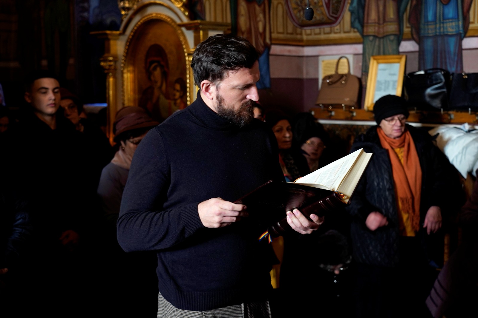 „Ori de câte ori privim către cel mai sărac decât noi, către cel bolnav, ne întâlnim în suferință cu Domnul”, le-a transmis PS Nichifor Botoșăneanul ieșenilor din Bucium