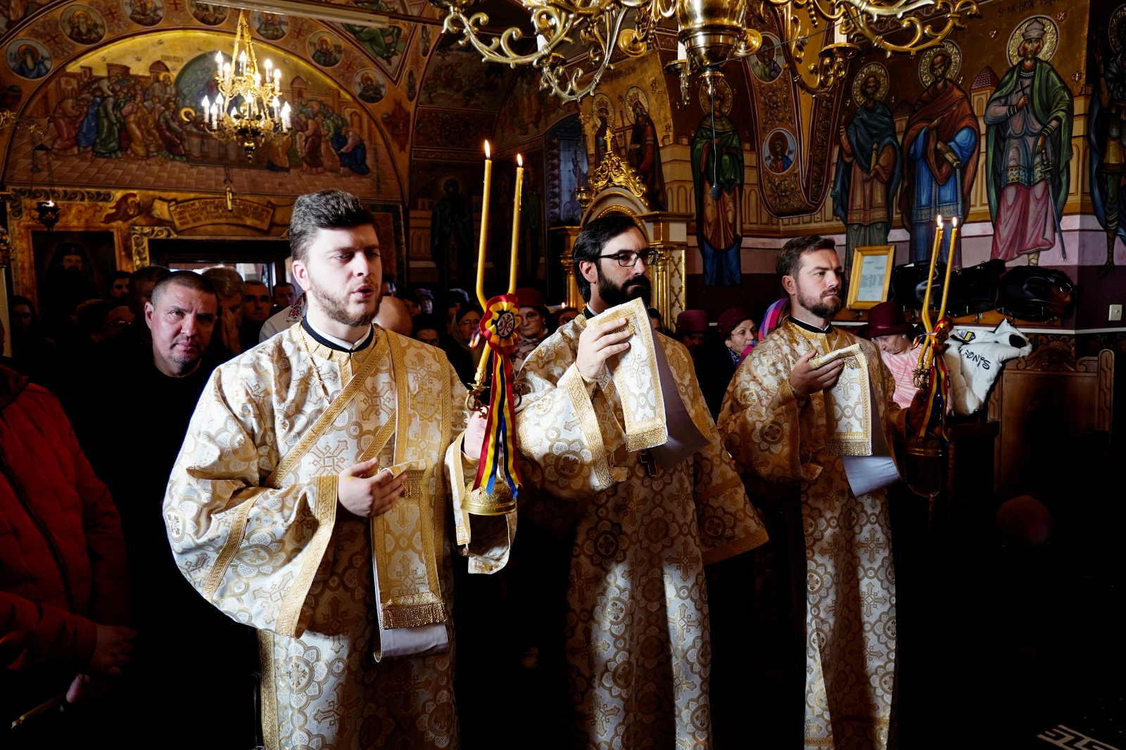 „Ori de câte ori privim către cel mai sărac decât noi, către cel bolnav, ne întâlnim în suferință cu Domnul”, le-a transmis PS Nichifor Botoșăneanul ieșenilor din Bucium