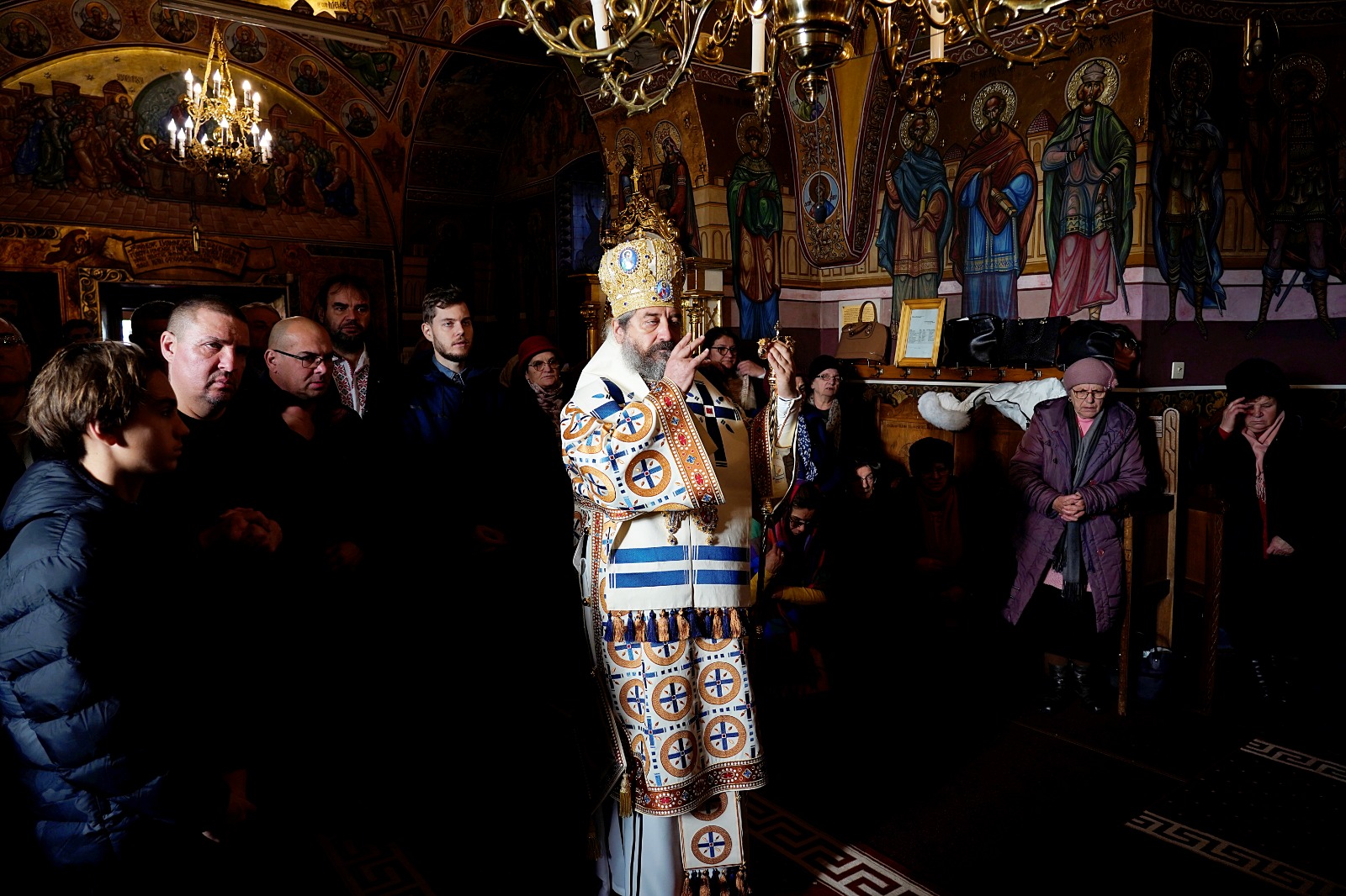 „Ori de câte ori privim către cel mai sărac decât noi, către cel bolnav, ne întâlnim în suferință cu Domnul”, le-a transmis PS Nichifor Botoșăneanul ieșenilor din Bucium