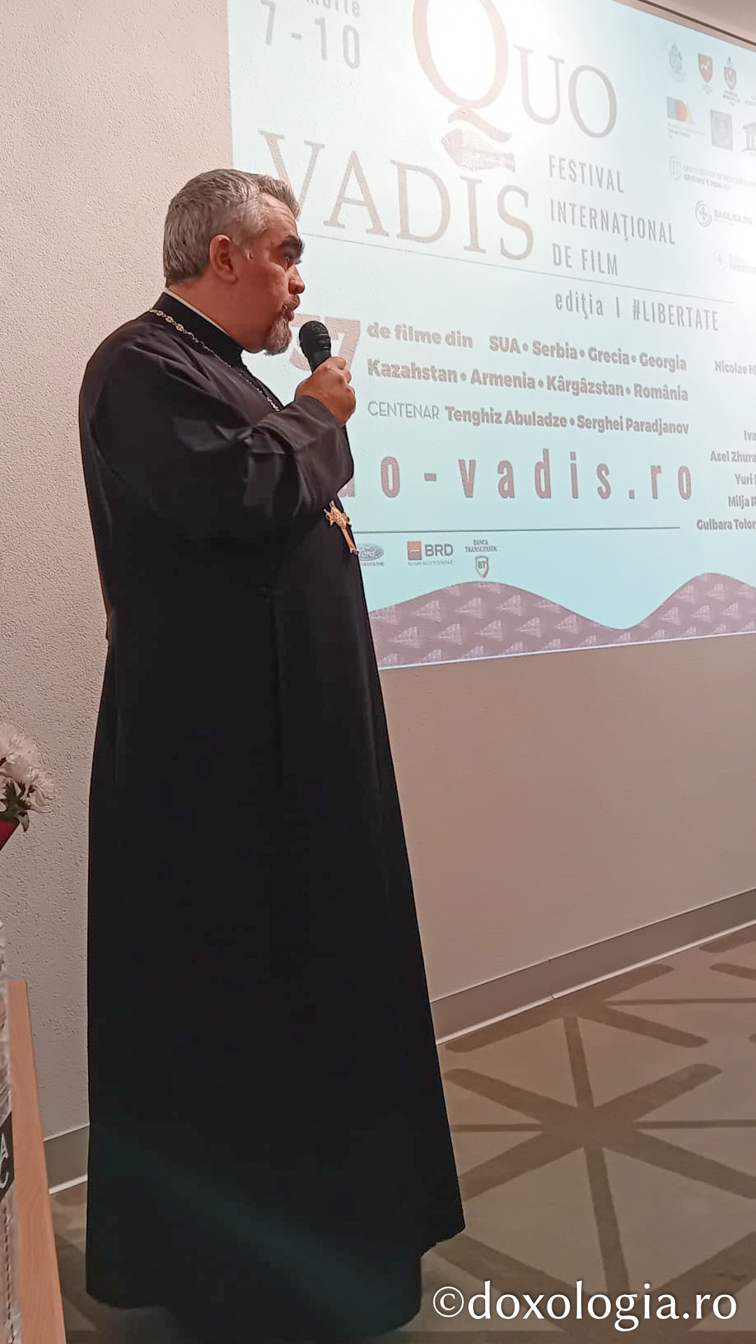 Proiecția filmului documentar Români în gulagul sovietic, prezintă pr. Alexandru Trușcă