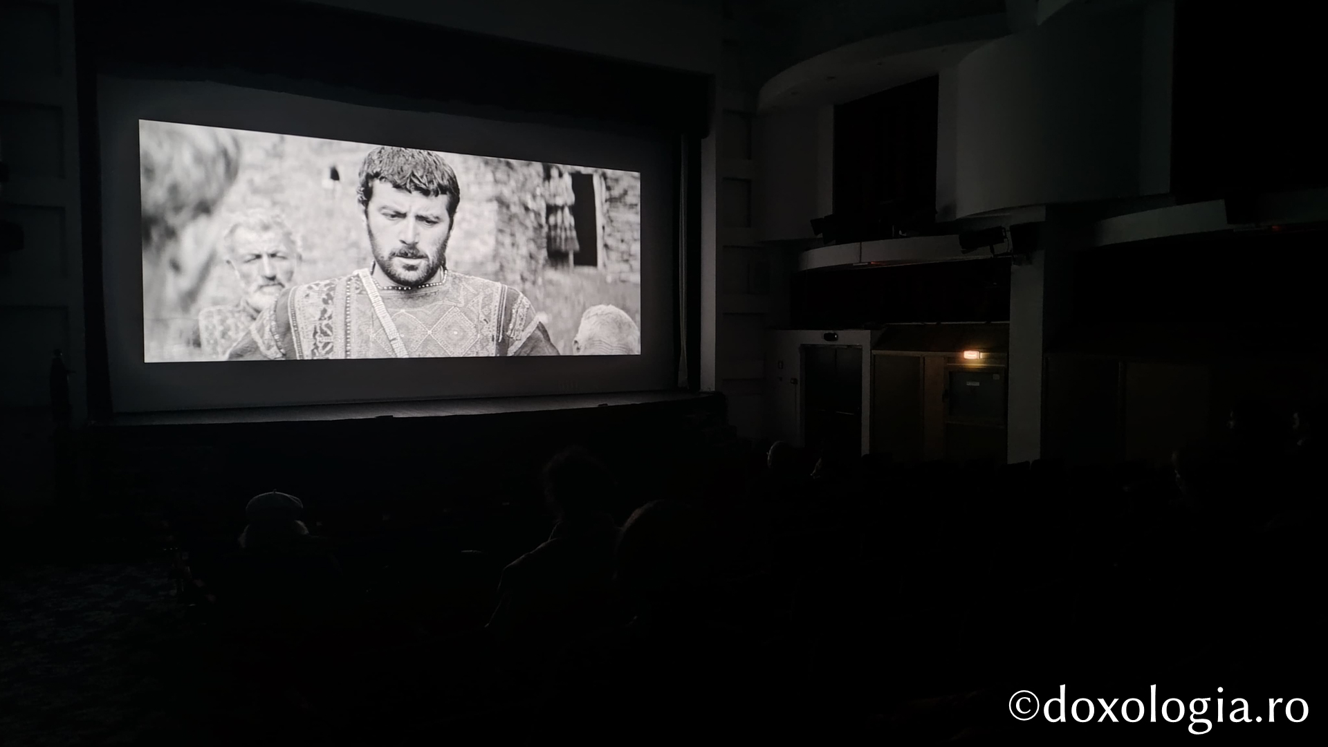 Proiecția filmului artistic Ruga (Georgia, regizor Tengiz Abuladze), Sala Ateneul Național din Iași