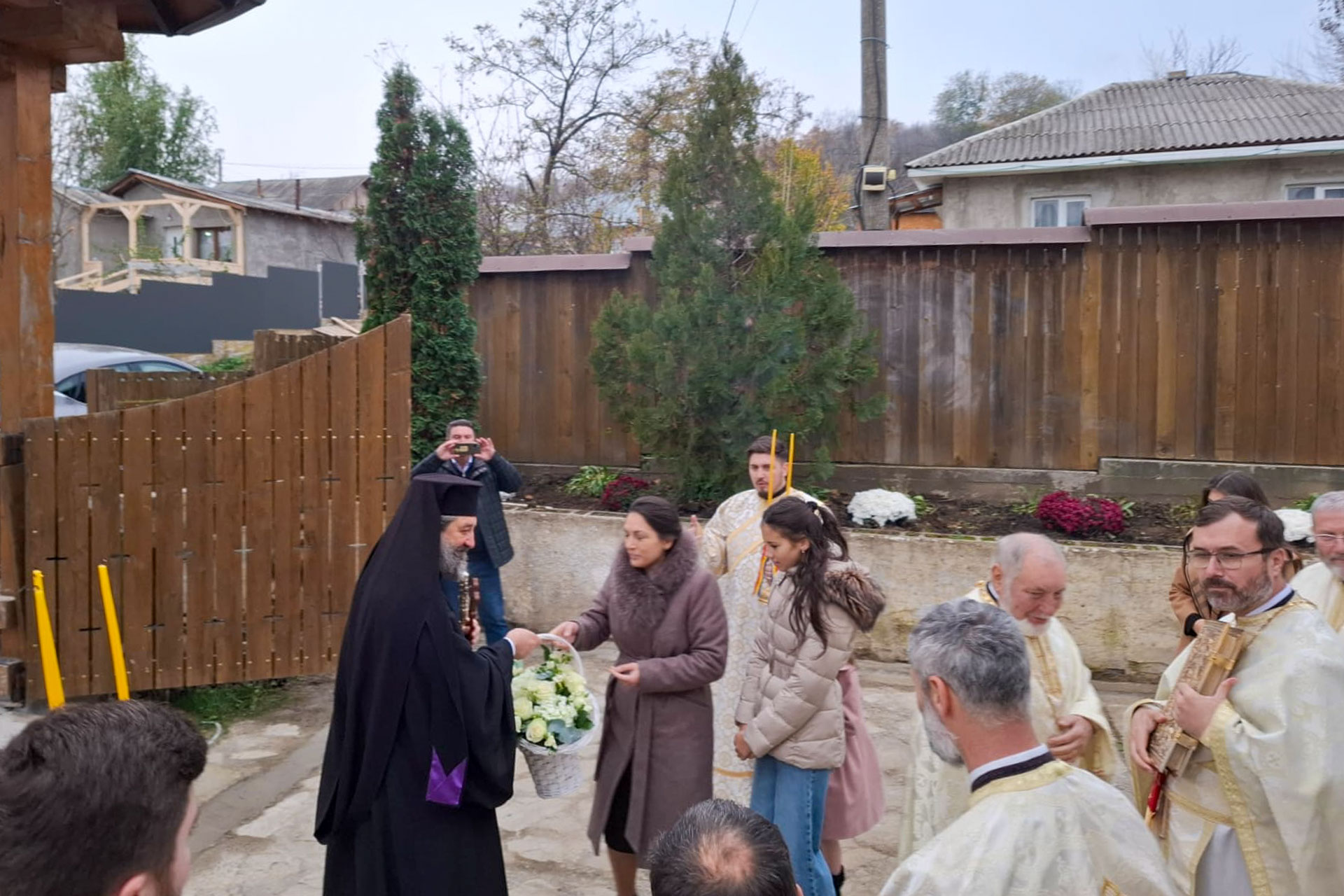 Sărbătoare la Parohia Cercu: Slujire arhierească de hram în cinstea Sfântului Mare Mucenic Mina