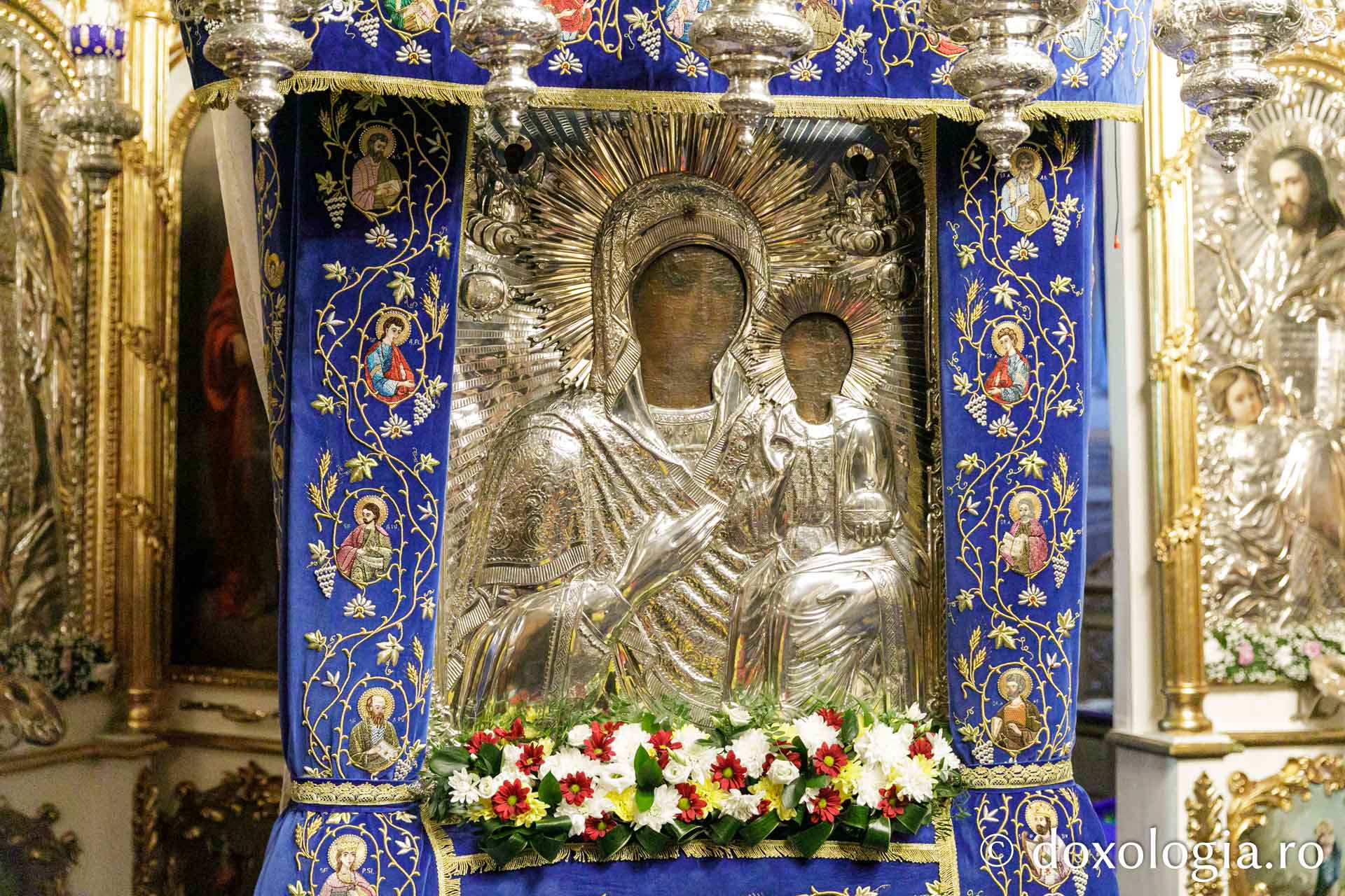 Arhimandritul Efrem Vatopedinul – oaspete la Mănăstirea Agapia / Foto: Pr. Silviu Cluci Arhimandritul Efrem Vatopedinul – oaspete la Mănăstirea Agapia