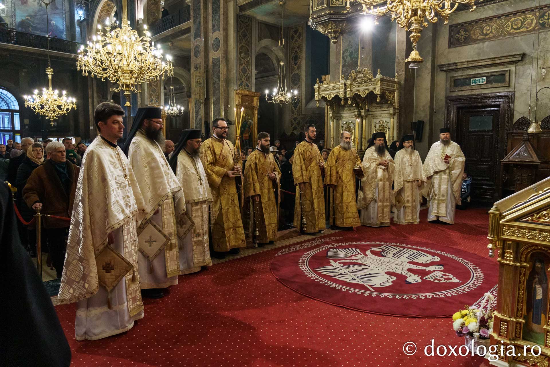 Preasfințitul Părinte Nectarie a slujit la Catedrala Mitropolitană din Iași