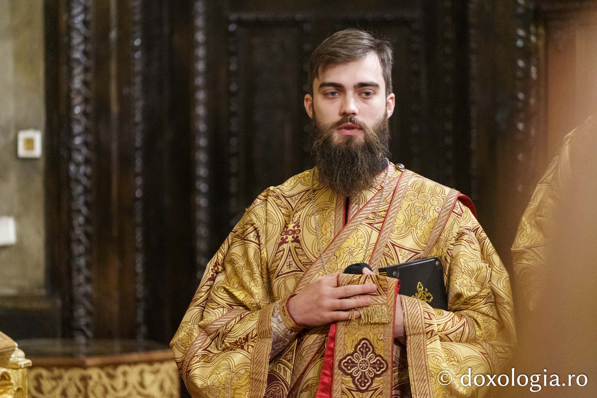 Preasfințitul Părinte Nectarie a slujit la Catedrala Mitropolitană din Iași