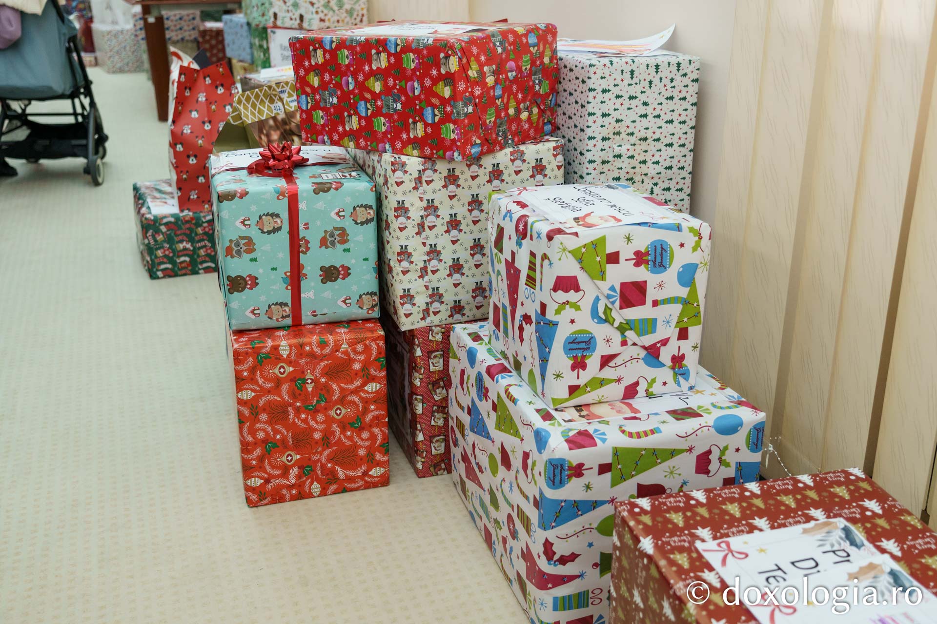 Bucurie și solidaritate la Serbarea de Crăciun organizată de Fundația Antibiotice „Știință și Suflet” / Foto: Mihail Vrăjitoru Bucurie și solidaritate la Serbarea de Crăciun organizată de Fundația Antibiotice „Știință și Suflet”