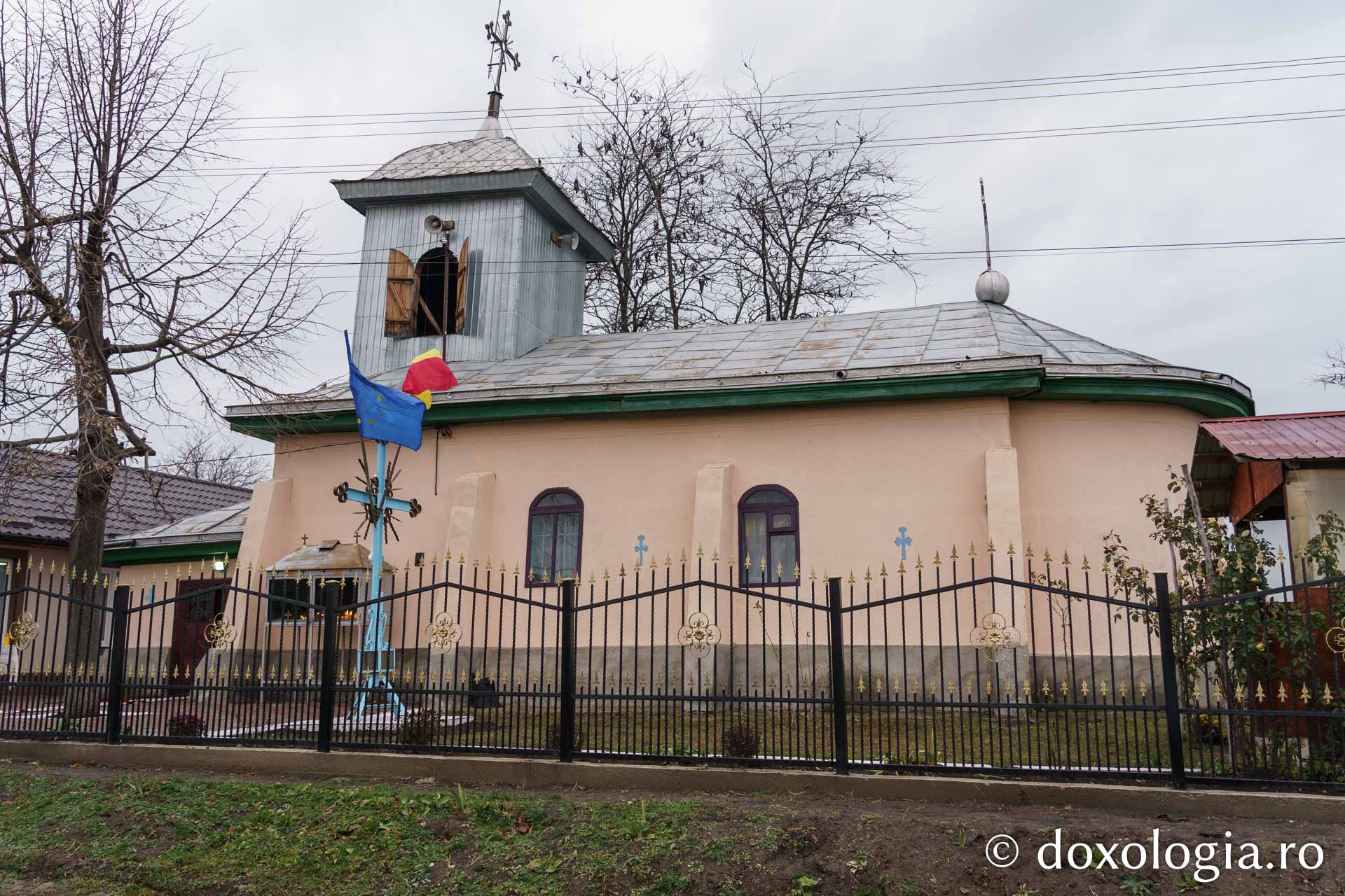 Slujire arhierească în Parohia Rediu - Răuseni