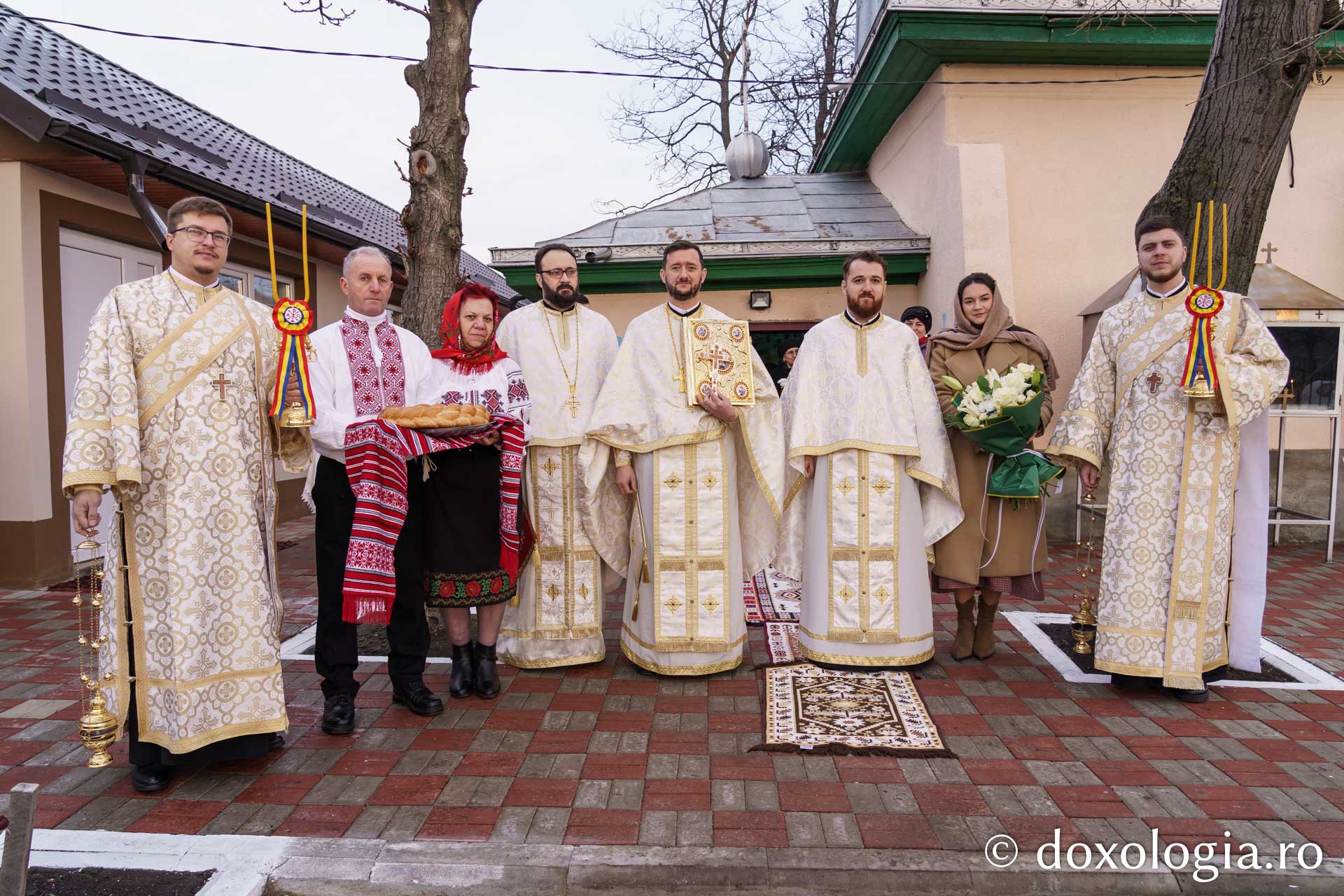 Slujire arhierească în Parohia Rediu - Răuseni