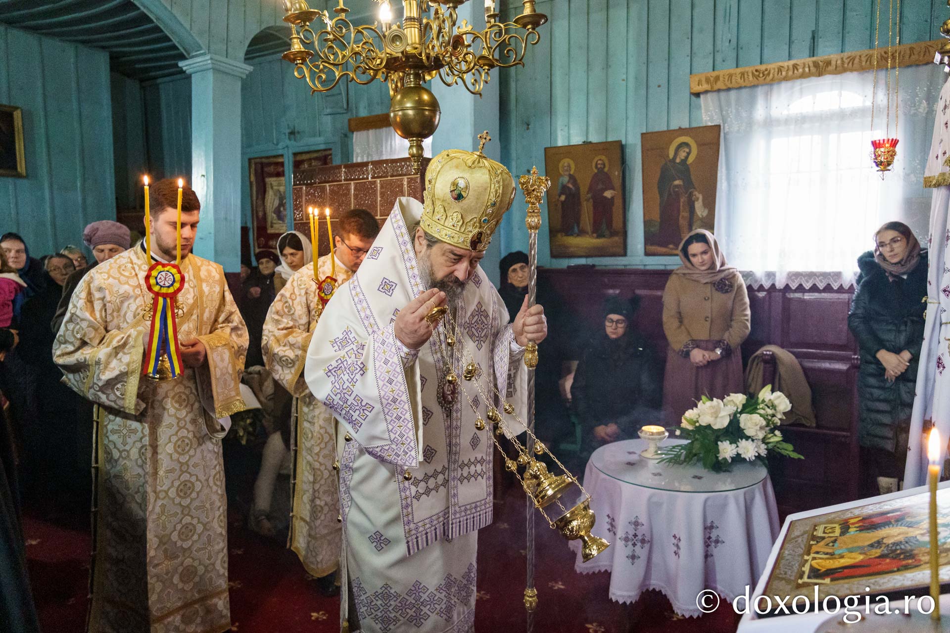 Slujire arhierească în Parohia Rediu - Răuseni