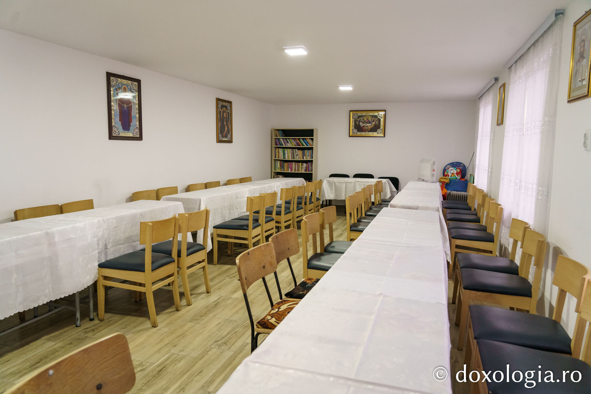 Slujire arhierească în Parohia Rediu - Răuseni