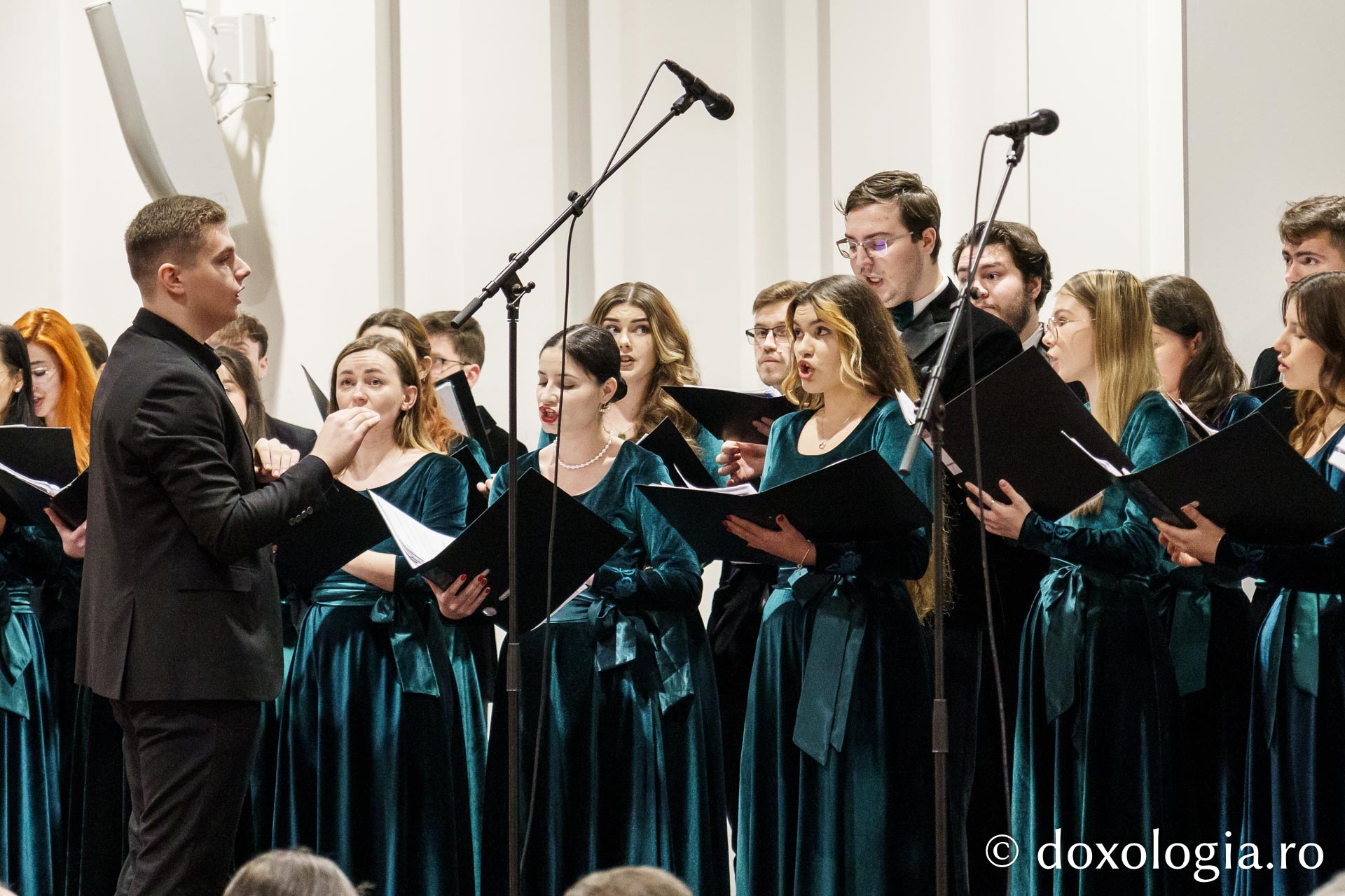 Serbarea de Crăciun a Facultății de Teologie Ortodoxă „Dumitru Stăniloae” din Iași