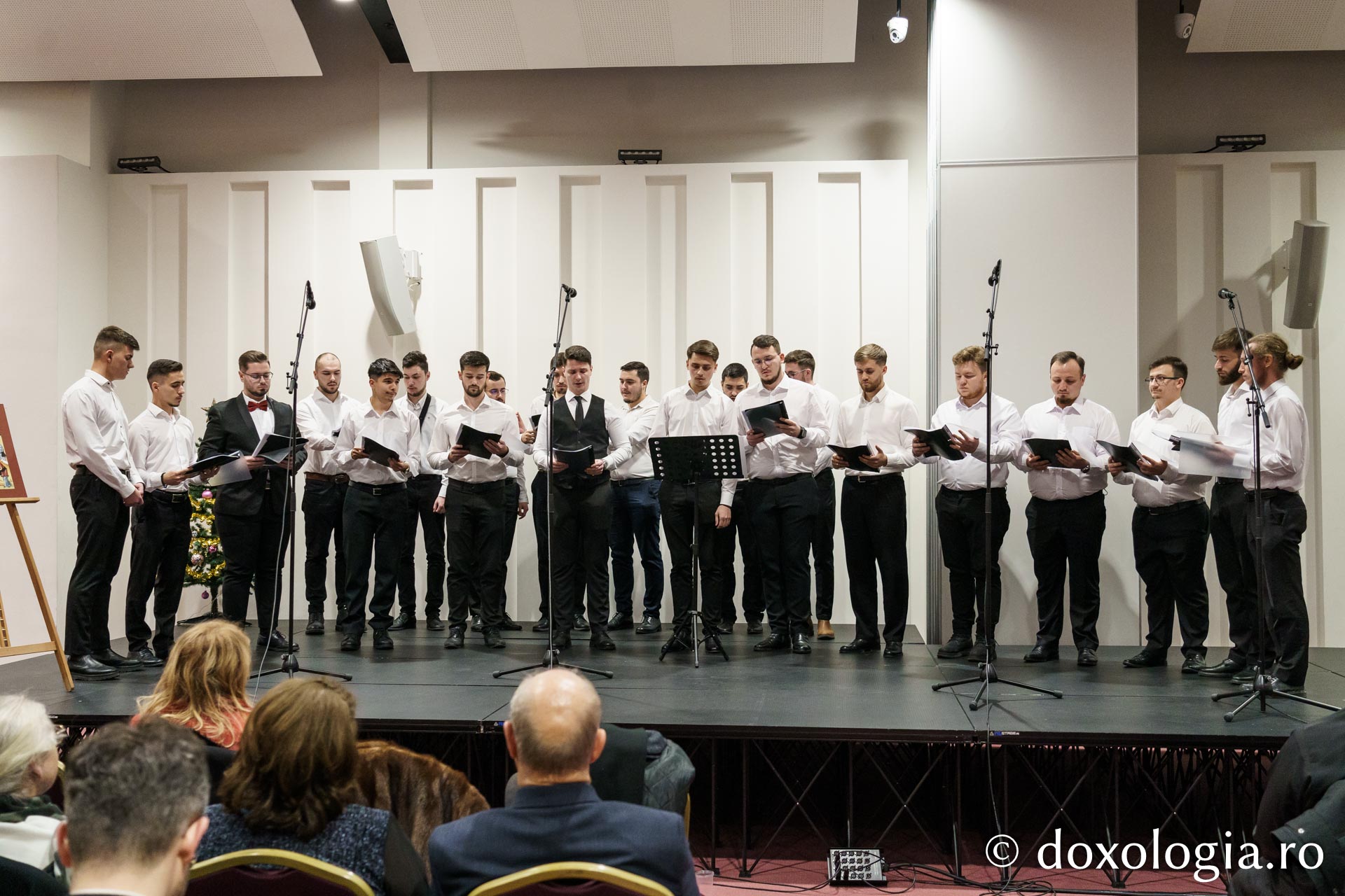 Serbarea de Crăciun a Facultății de Teologie Ortodoxă „Dumitru Stăniloae” din Iași