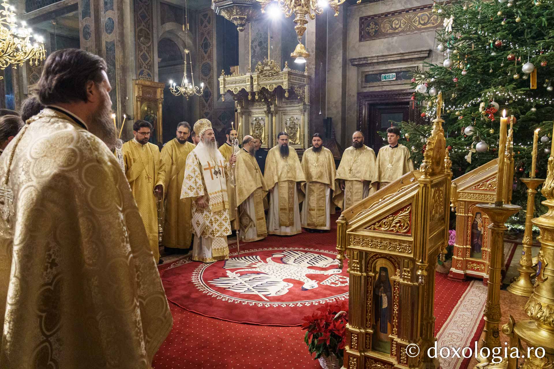 Sărbătoarea Nașterii Domnului a adunat sute de credincioși la Catedrala Mitropolitană din Iași