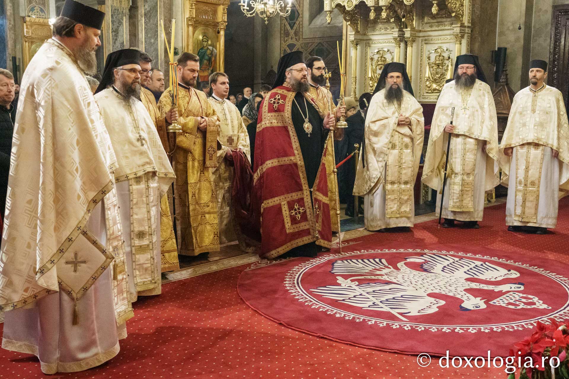 Preasfințitul Părinte Paisie Sinaitul a slujit la Catedrala Mitropolitană din Iași