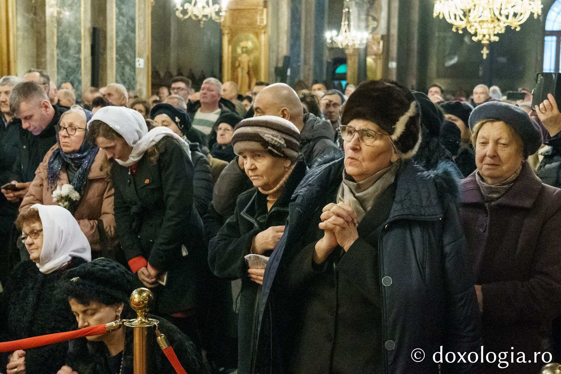 Preasfințitul Părinte Paisie Sinaitul a slujit la Catedrala Mitropolitană din Iași