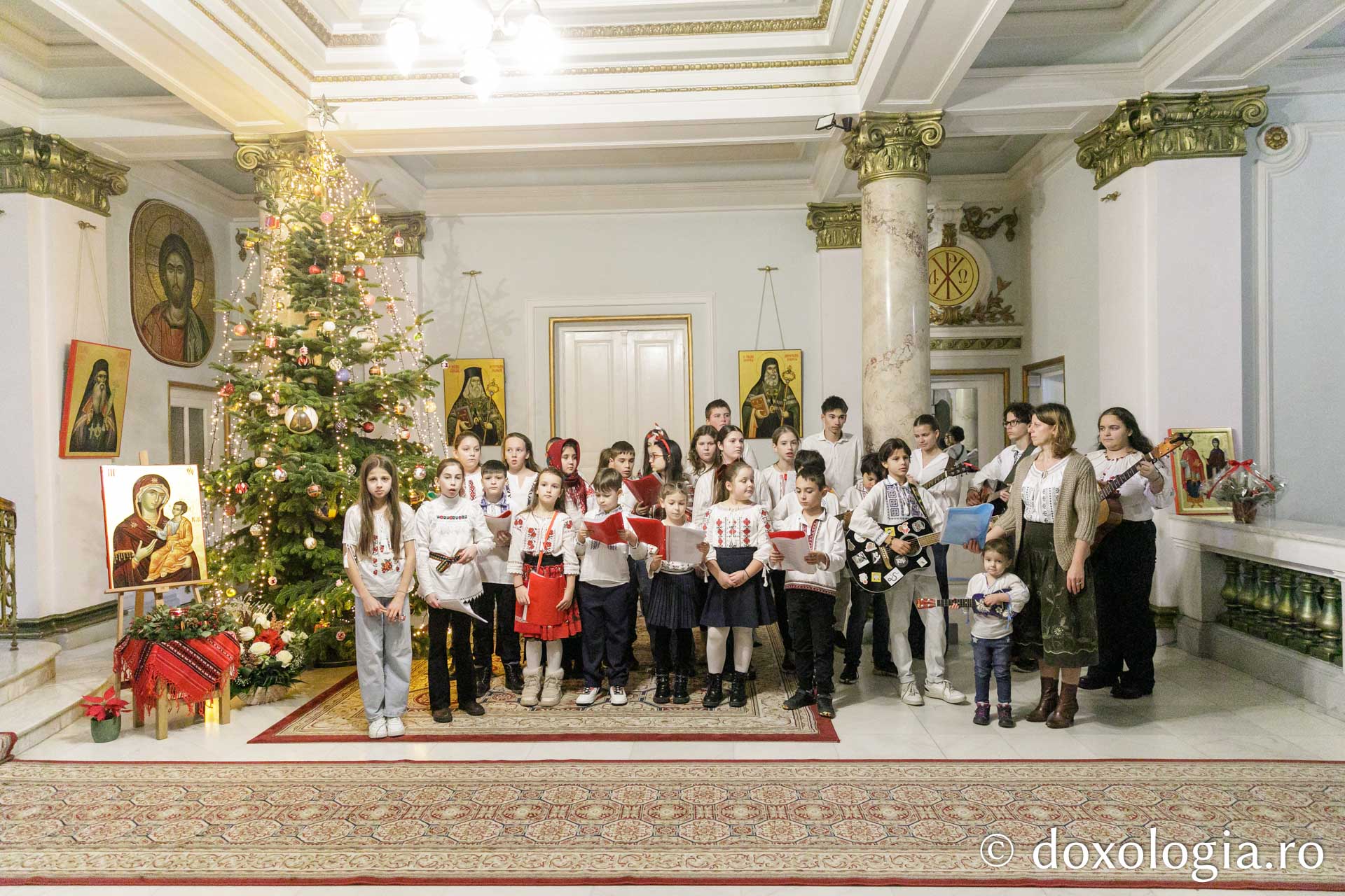 Parohia Lețcani III