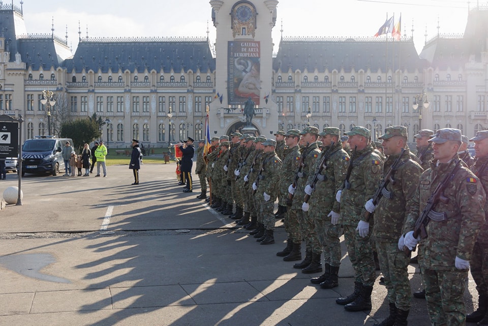Eroii Revoluției din Decembrie 1989, omagiați la Iași în cadrul unui ceremonial solemn