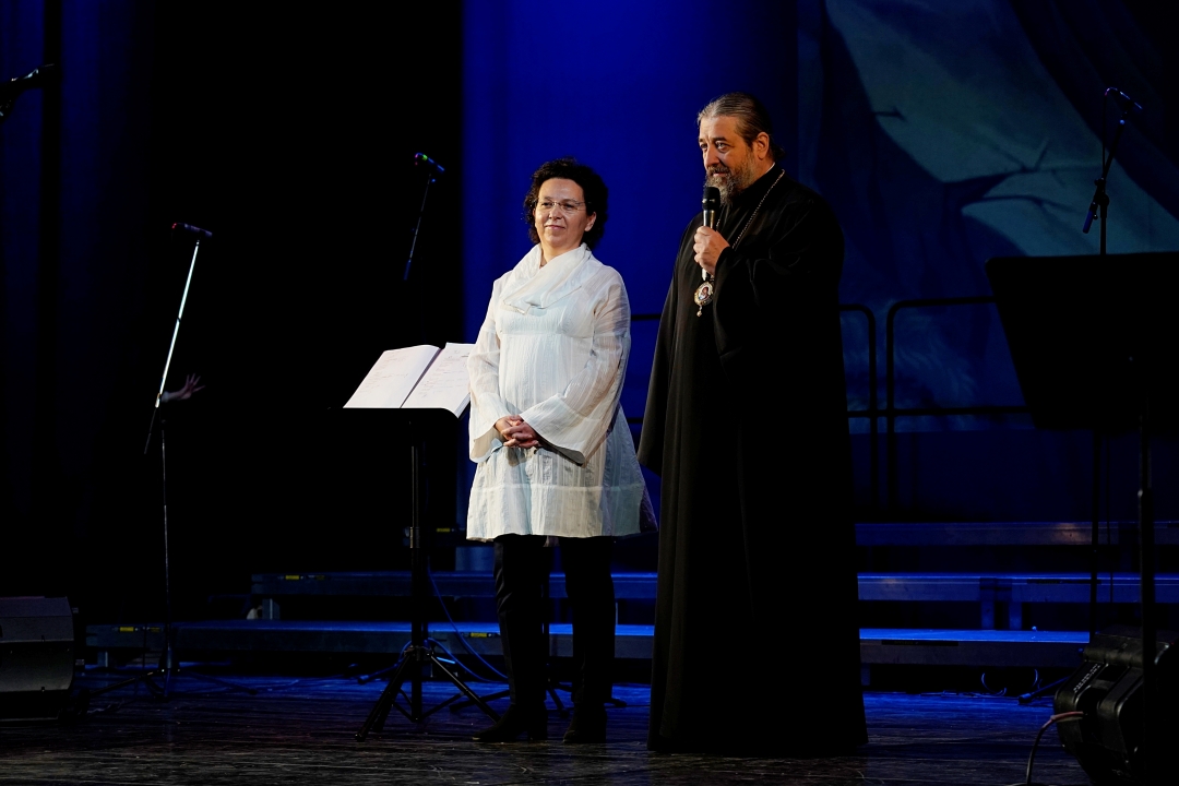 Gala de Crăciun a Liceului „Varlaam Mitropolitul, la Teatrul Național din Iași