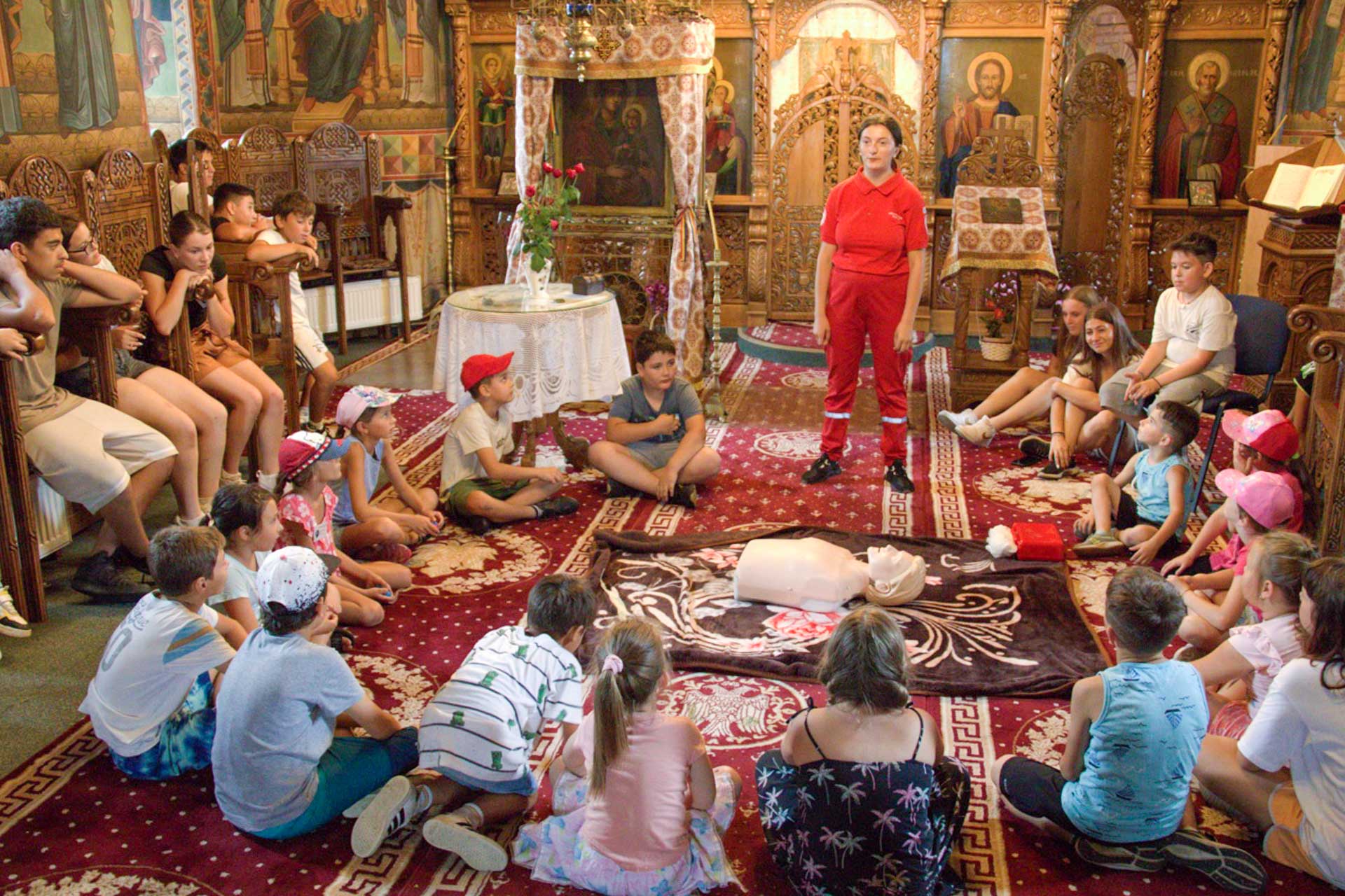 O lume mai bună se clădește prin tineri | Concursul de proiecte adresat tinerilor din Arhiepiscopia Iașilor