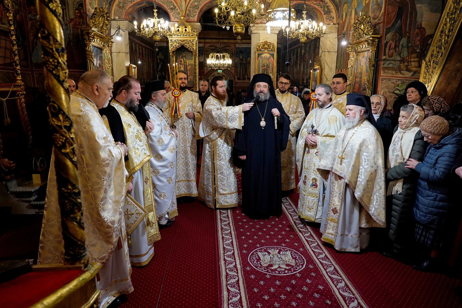 „Să fim uniți în lucrarea cea bună”, este îndemnul PS Nichifor Botoșăneanul pentru ieșeni și pentru părinții de la Mănăstirea Golia