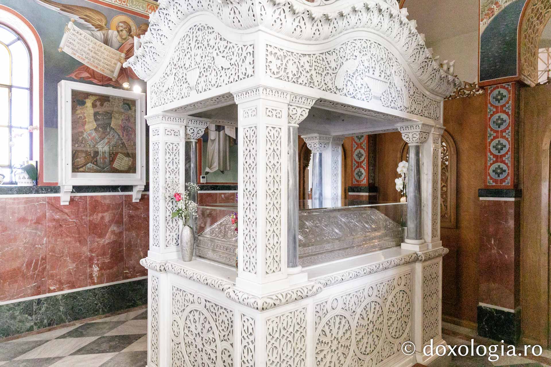 Moaștele Sfântului Nectarie