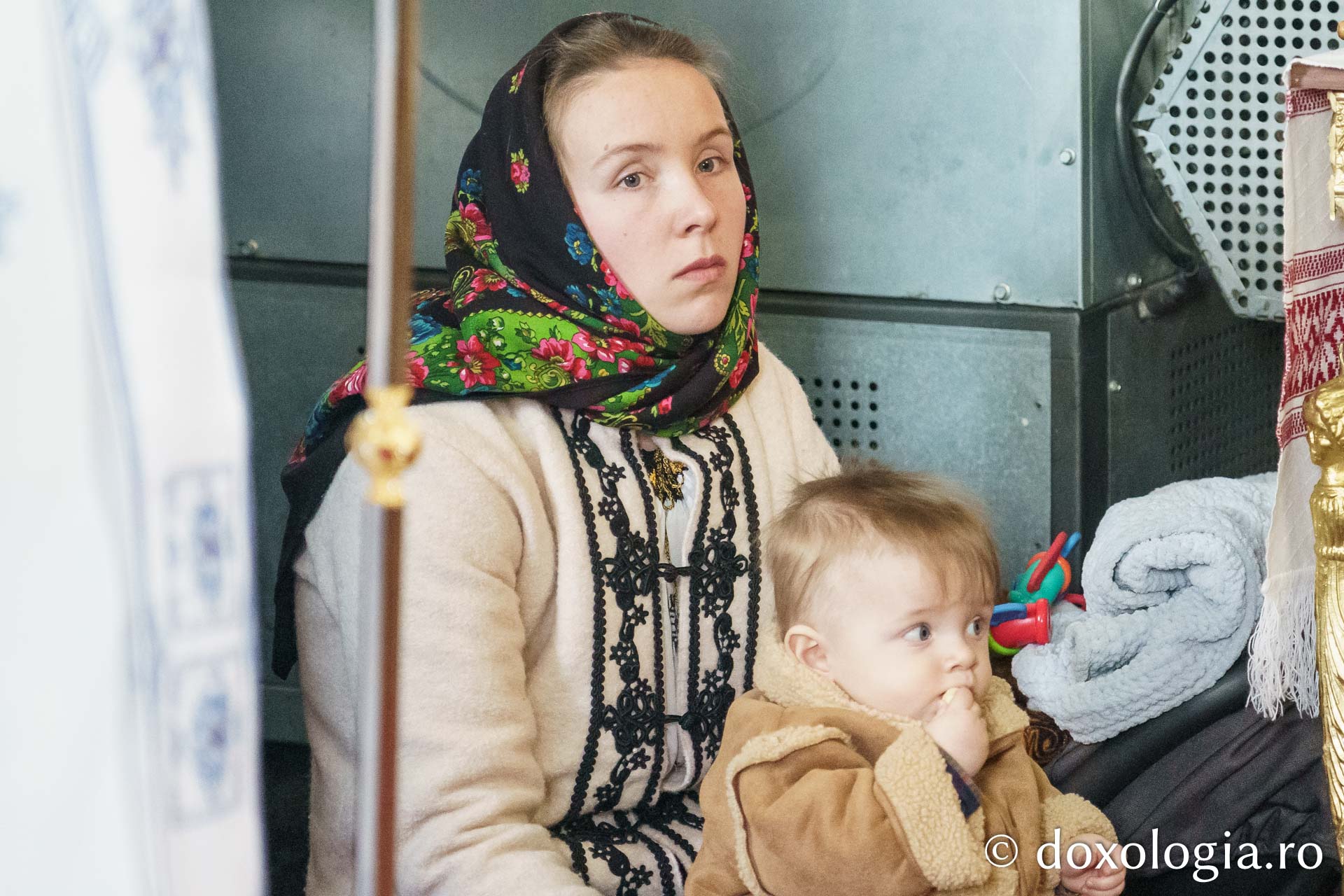 Credincioșii din Parohia Bahluiu, în rugăciune alături de Preasfințitul Nichifor Botoșăneanul