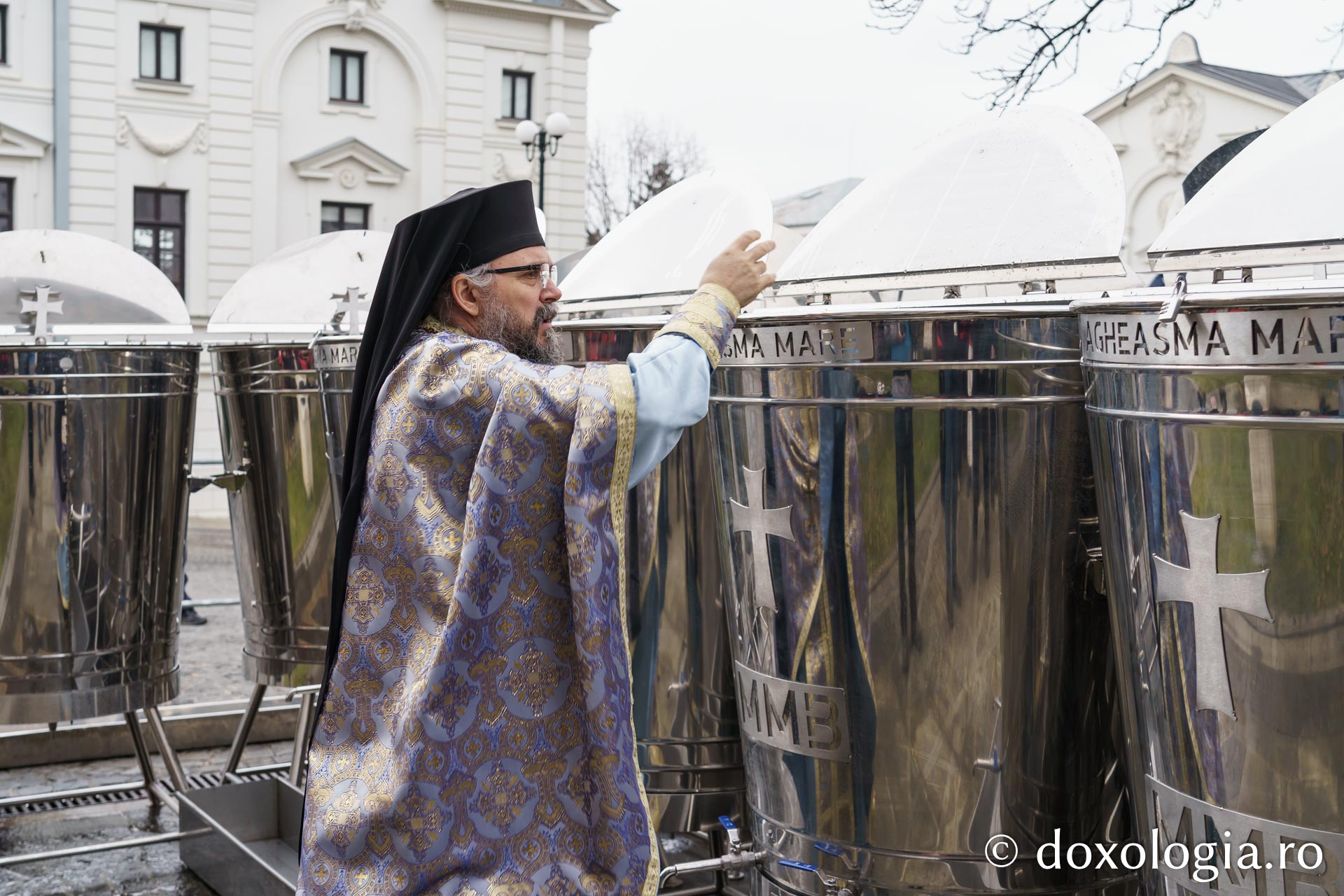 Boboteaza, sărbătorită cu evlavie la Catedrala Mitropolitană din Iași