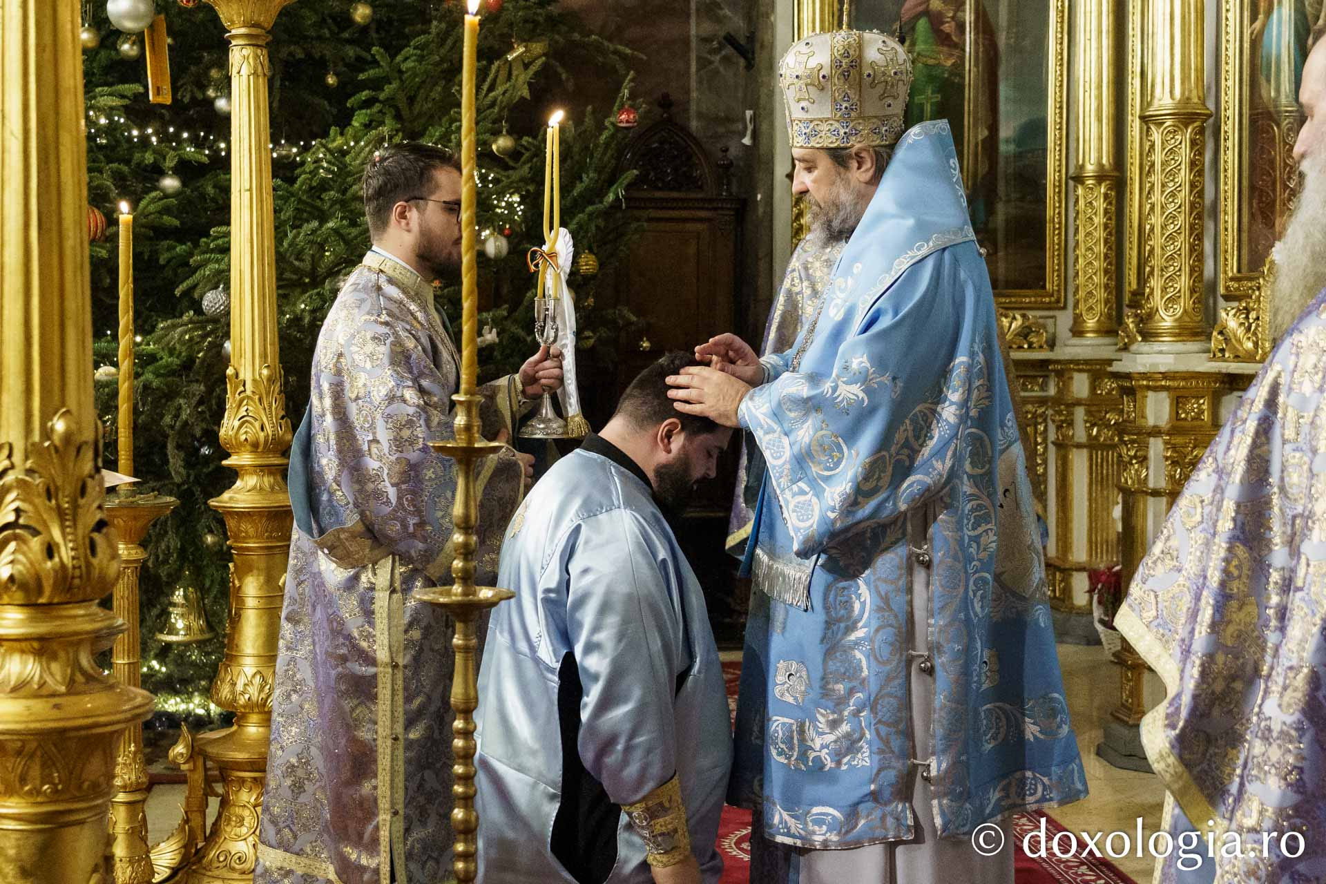 Boboteaza, sărbătorită cu evlavie la Catedrala Mitropolitană din Iași