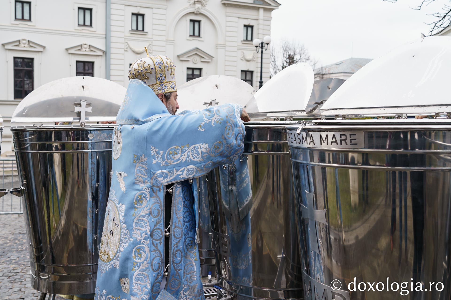 Boboteaza, sărbătorită cu evlavie la Catedrala Mitropolitană din Iași