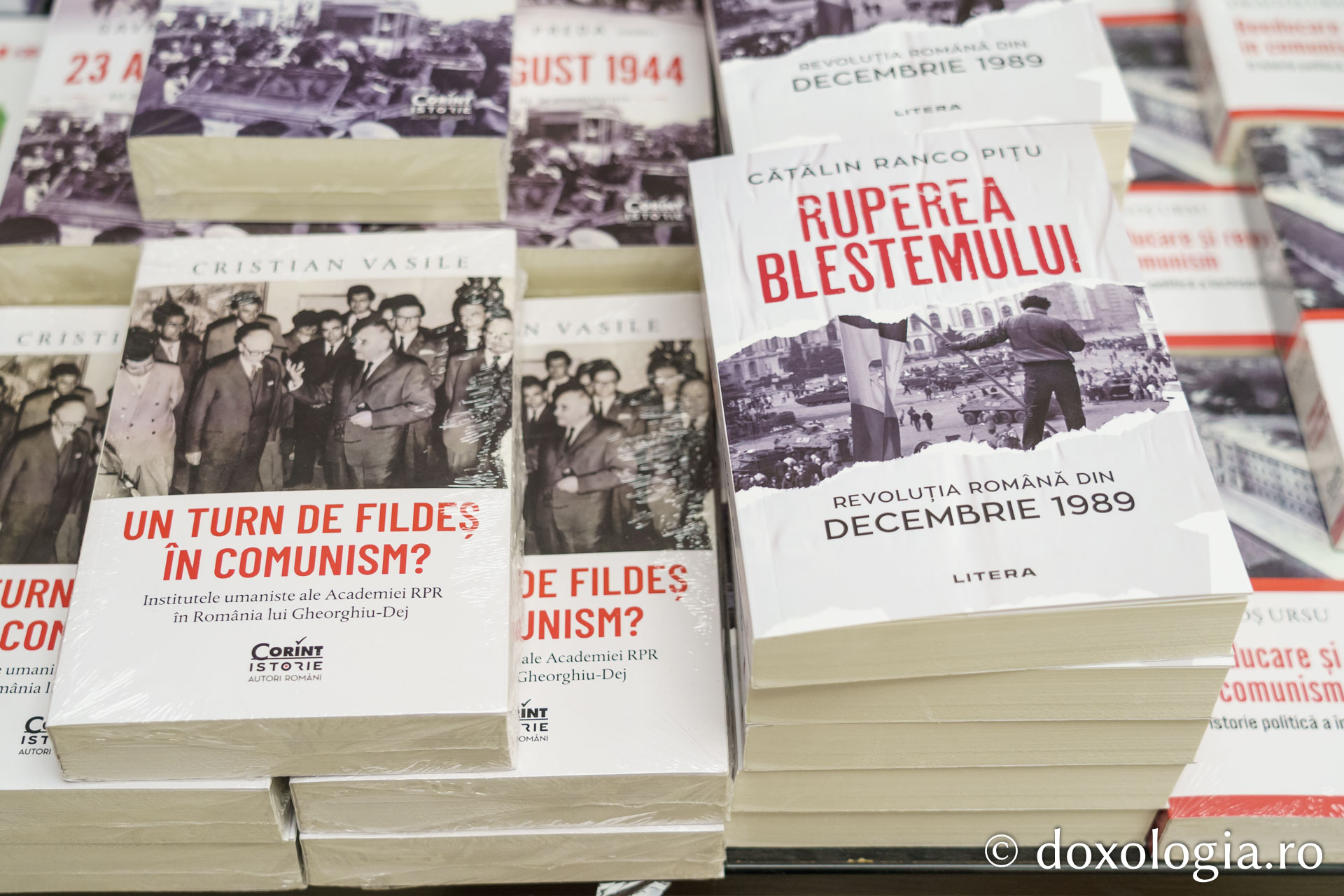 Lansarea volumului „Reeducare și represiune în comunism” la Iași: o analiză interdisciplinară profundă