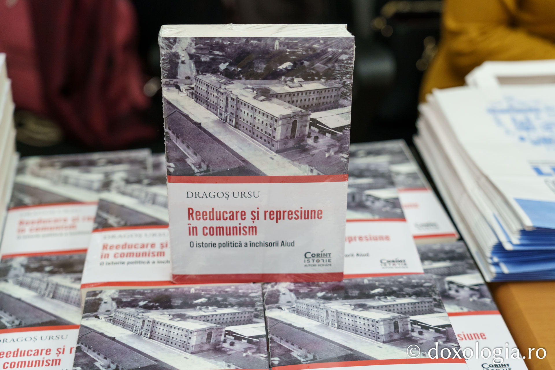 Lansarea volumului „Reeducare și represiune în comunism” la Iași: o analiză interdisciplinară profundă