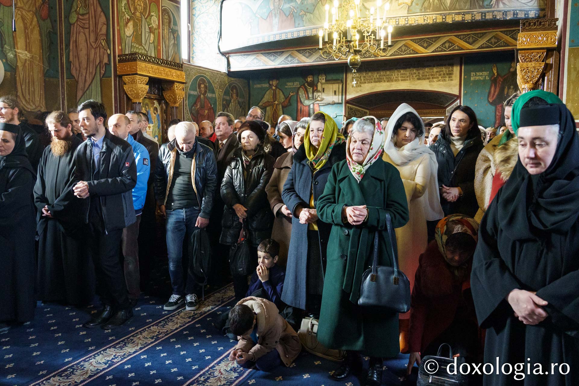 Credincioșii ieșeni s-au rugat alături de PS Nichifor Botoșăneanul la hramul Mănăstirii Copou