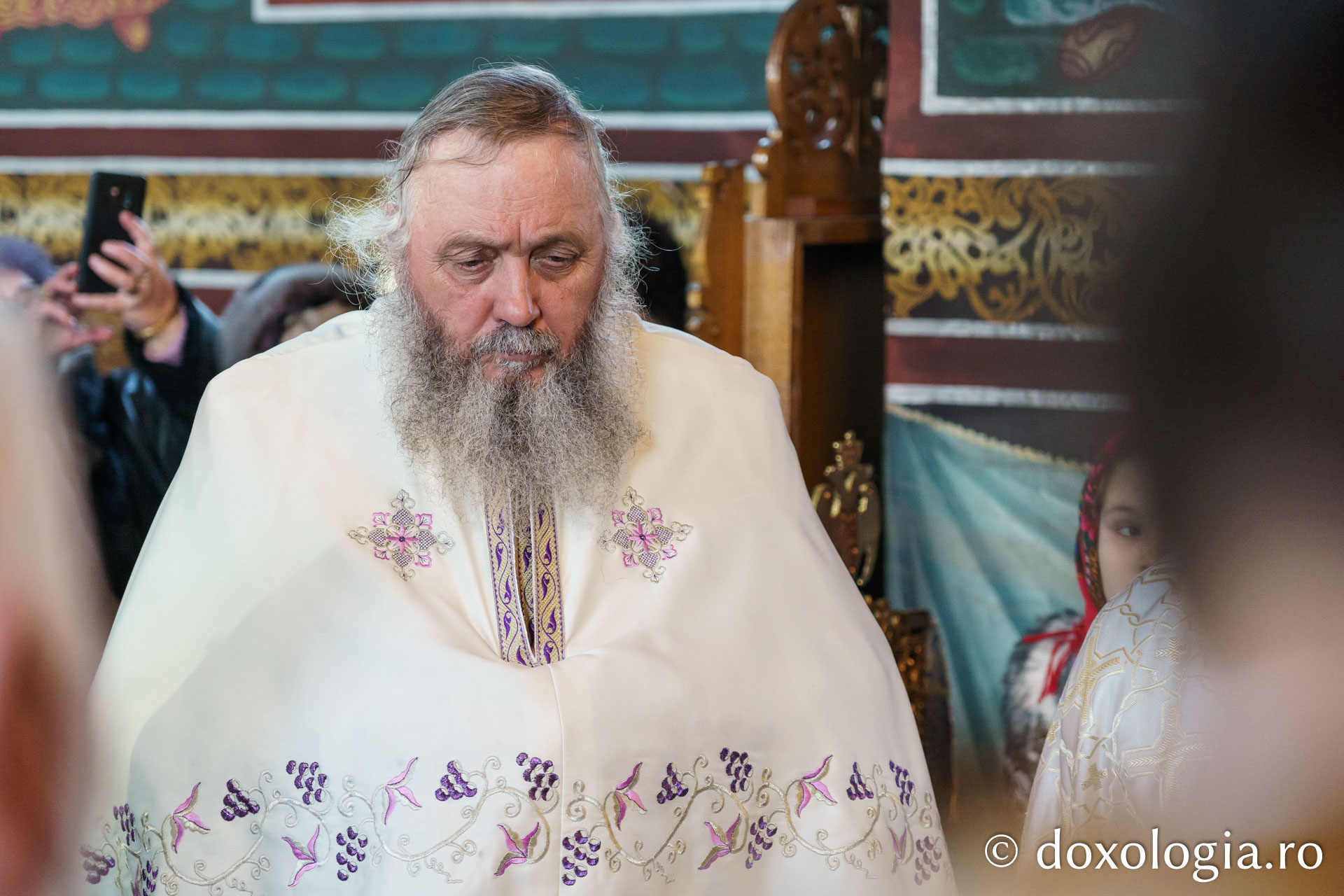 Slujire arhierească la Capela „Sfântul Spiridon” din cadrul Căminului de bătrâni Leorda