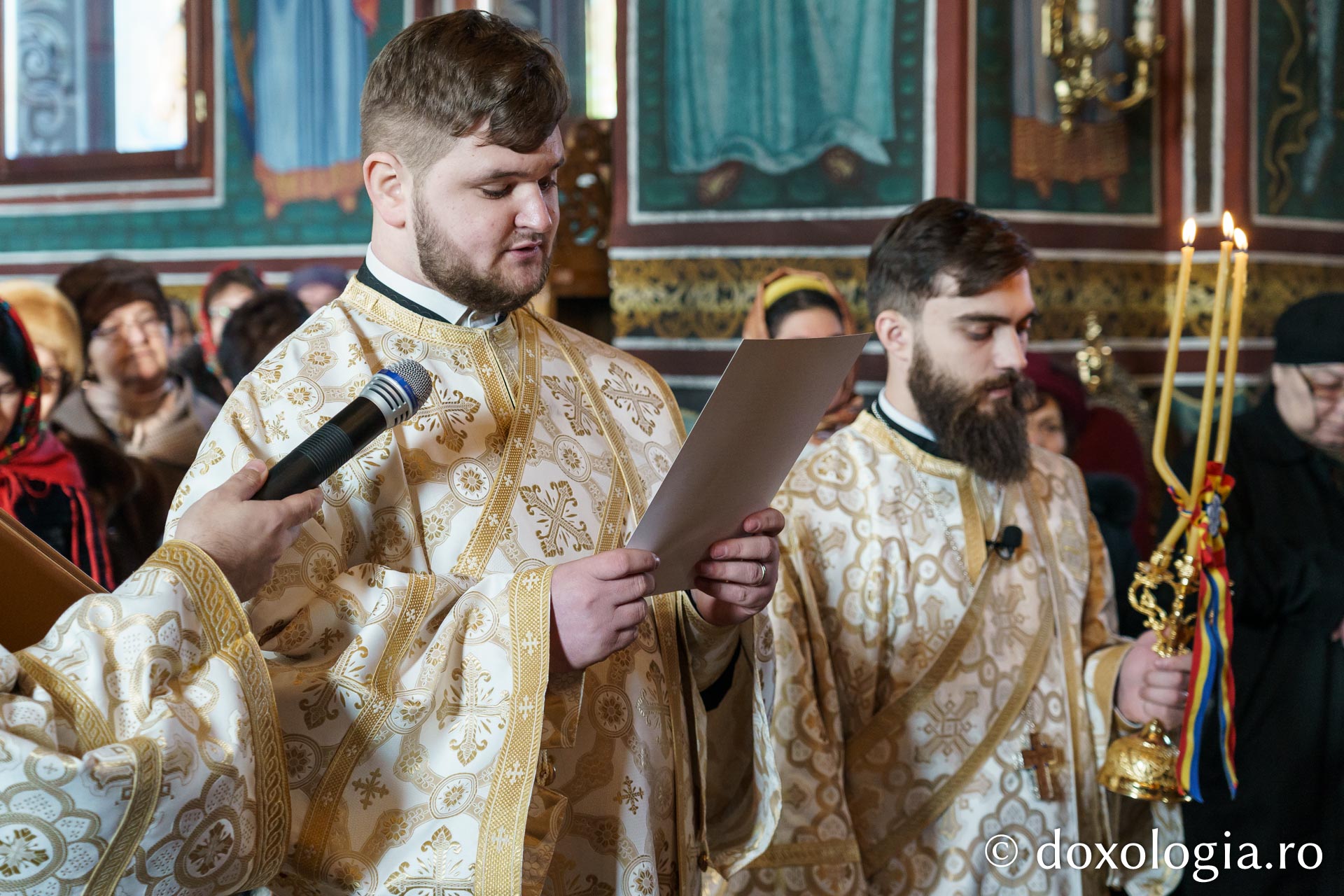 Slujire arhierească la Capela „Sfântul Spiridon” din cadrul Căminului de bătrâni Leorda