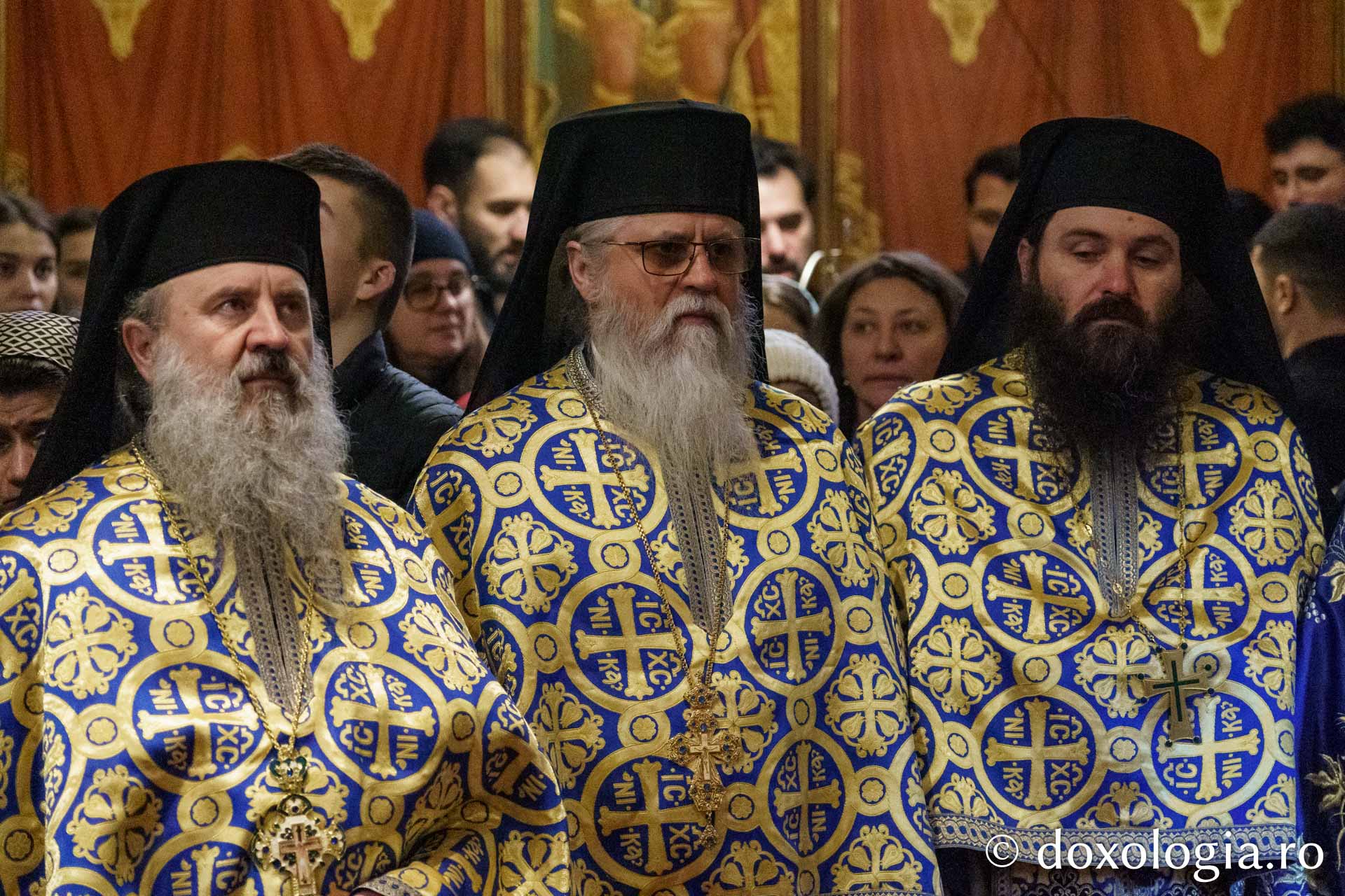 Credincioșii ieșeni s-au rugat împreună cu PS Nichifor Botoșăneanul la hramul Mănăstirii „Sfinții Trei Ierarhi” din Iași