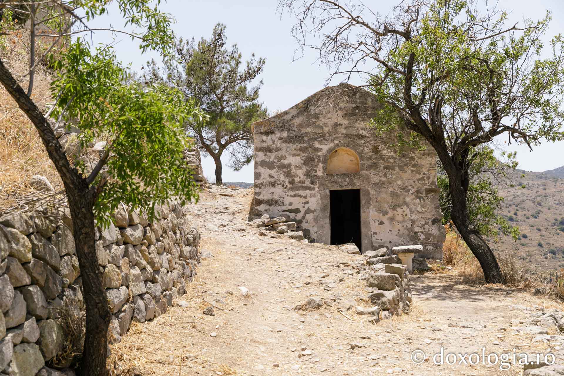 Biserica „Adormirea Maicii Domnului” – Paleochora, Eghina
