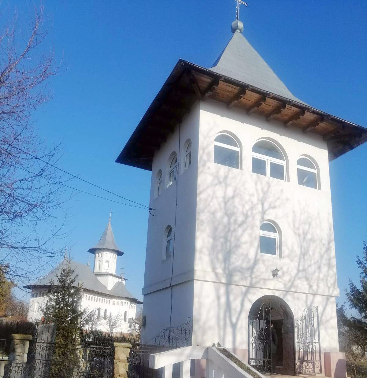 Capela „Sfântul Spiridon” a Căminului de bătrâni Leorda, Protopopiatul Dorohoi Capela „Sfântul Spiridon” a Căminului de bătrâni Leorda, Protopopiatul Dorohoi