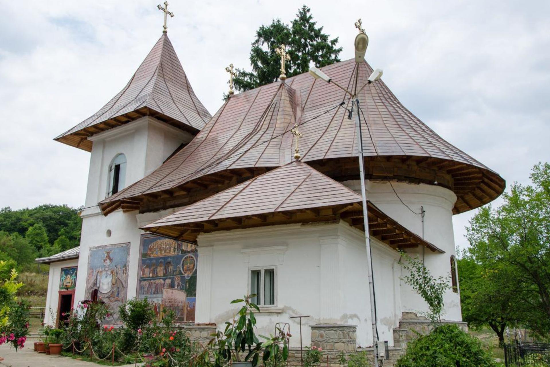 Comunicat demarare proiect: „Consolidarea, restaurarea și punerea în valoare a Bisericii Adormirea Maicii Domnului, Mănăstirea Cozancea” Comunicat demarare proiect: „Consolidarea, restaurarea și punerea în valoare a Bisericii Adormirea Maicii Domnului, Mănăstirea Cozancea”