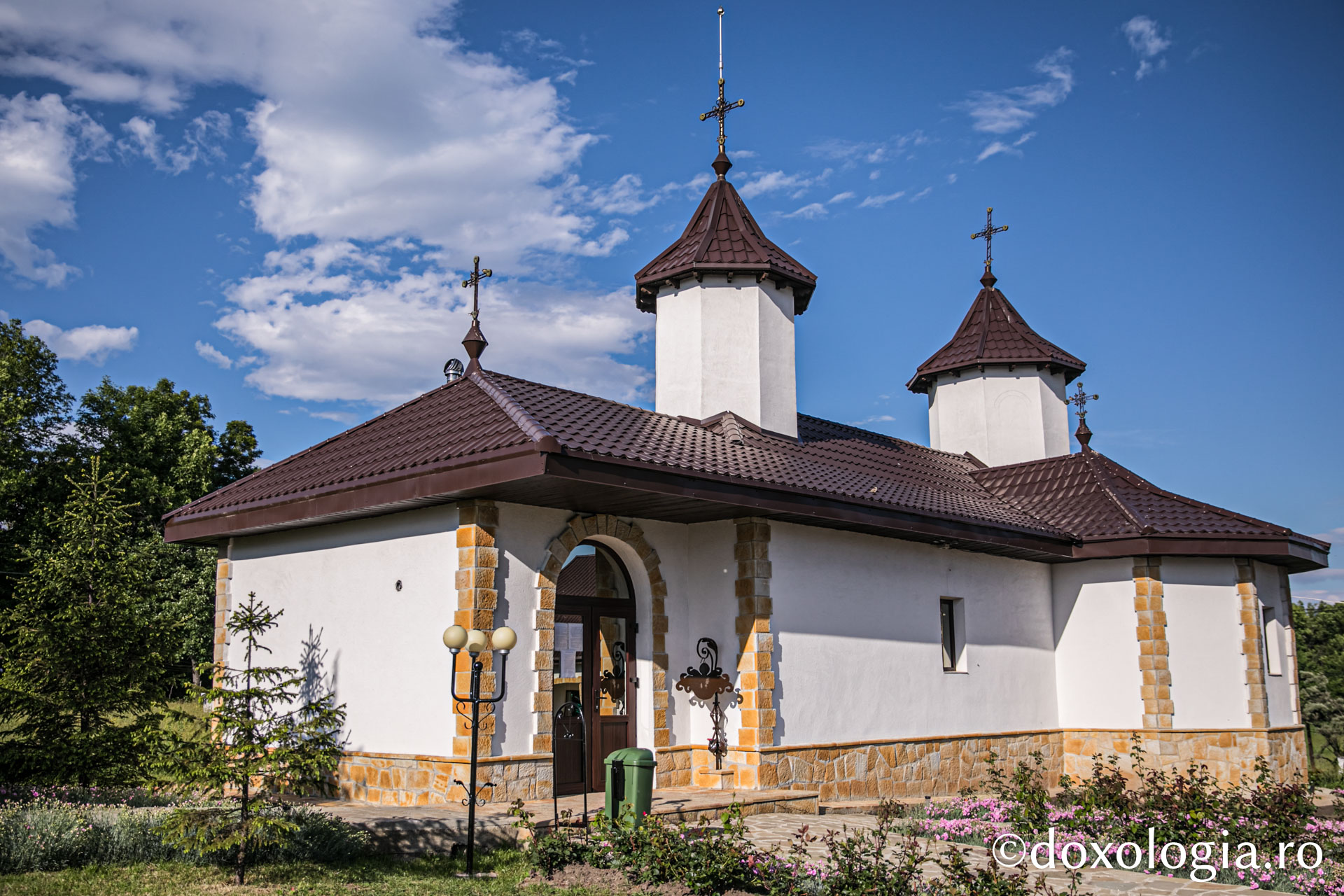 Mănăstirea „Nașterea Sfântului Ioan Botezătorul” Ivănești – Vaslui