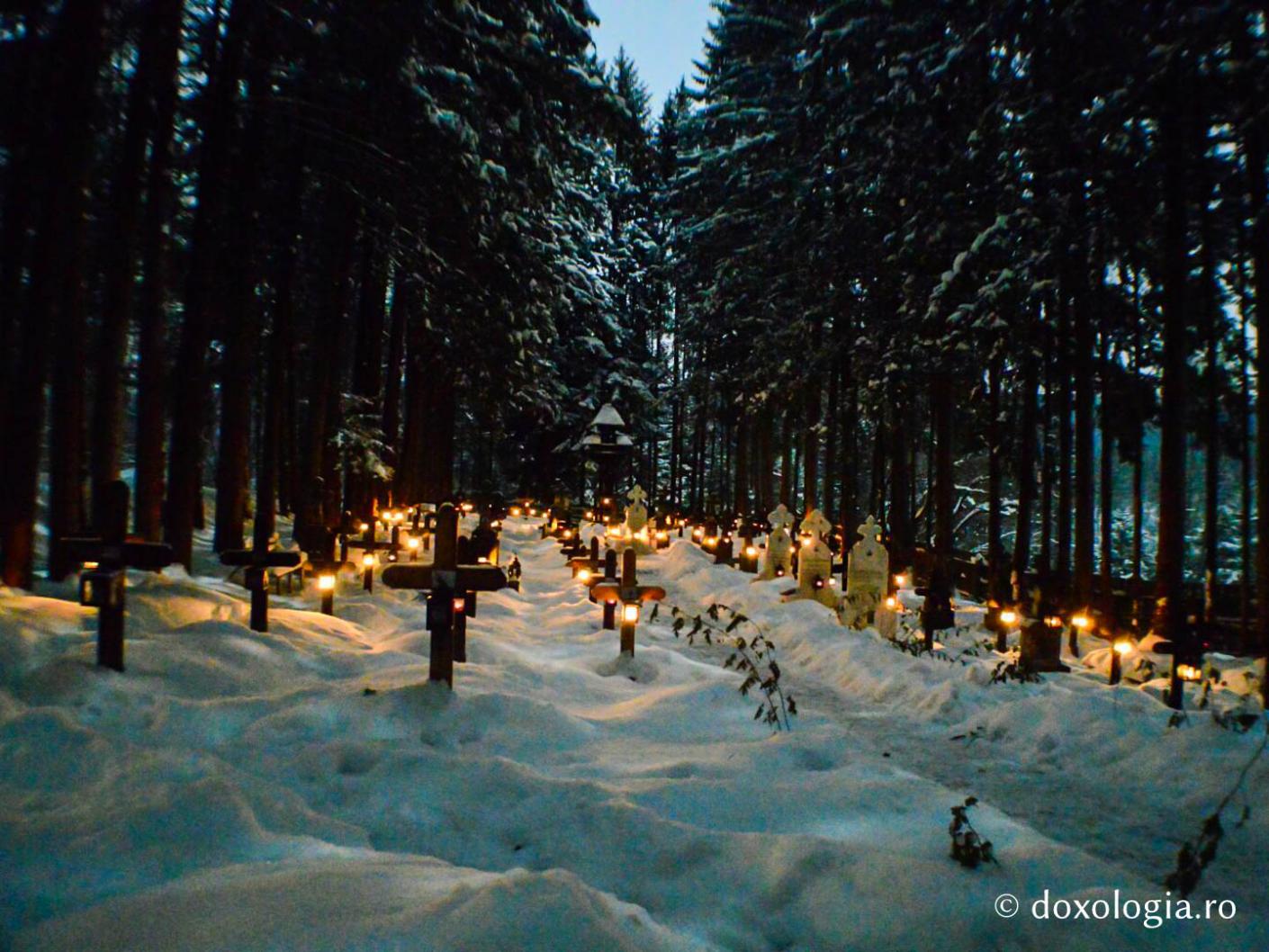 „Grădina cu sfinţi” – cimitirul Mănăstirii Sihăstria