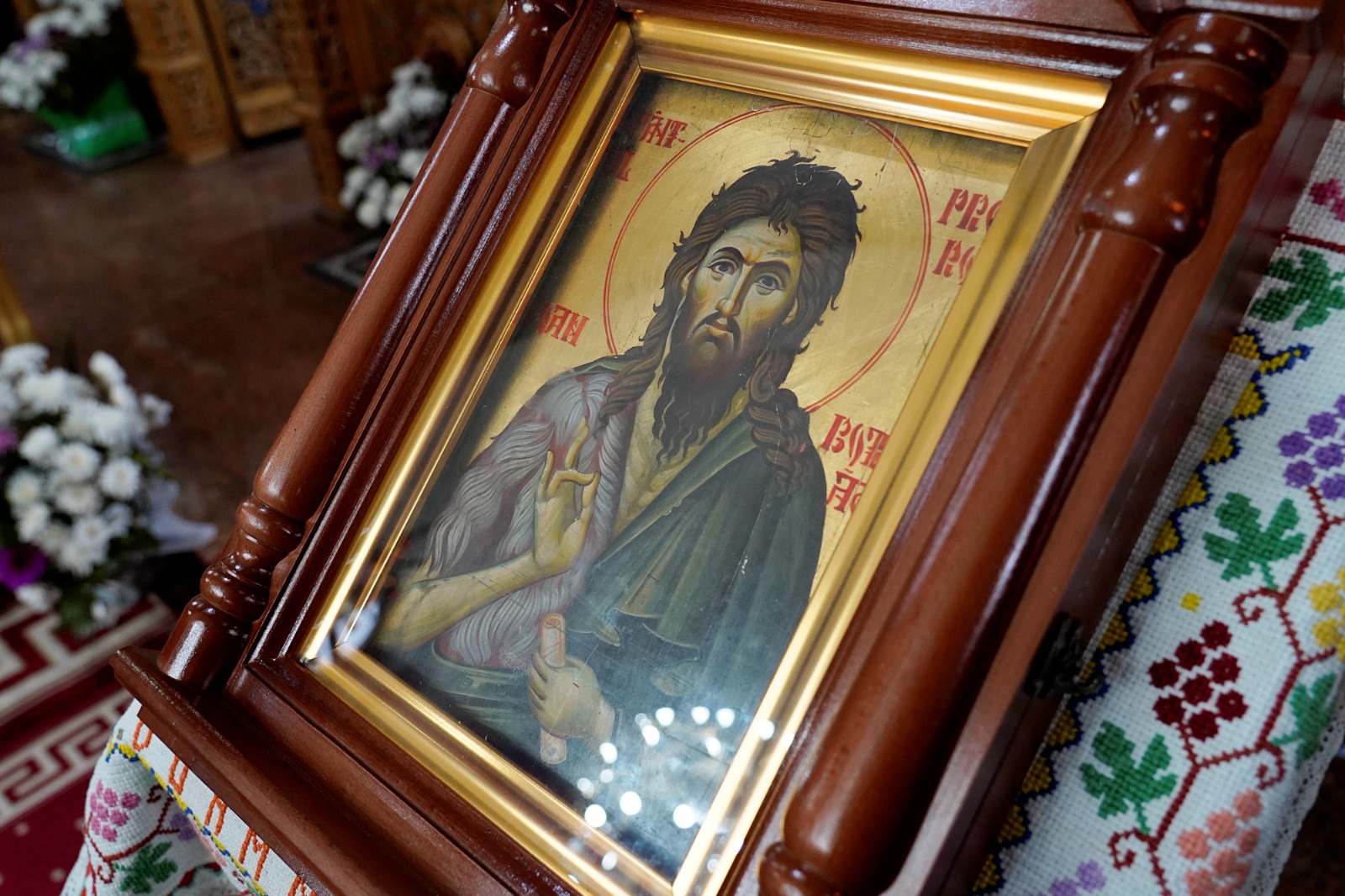 „Când îl cinstim pe Sfântul Ioan Botezătorul, întregim imaginea botezului”