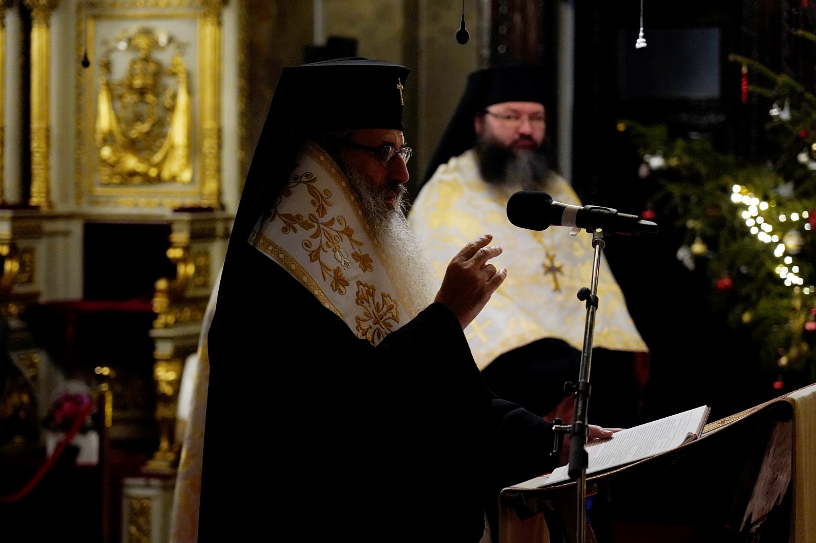 Ultima zi din 2024, la Catedrala Mitropolitană: ieșenii încep noul an cu numele Domnului Hristos