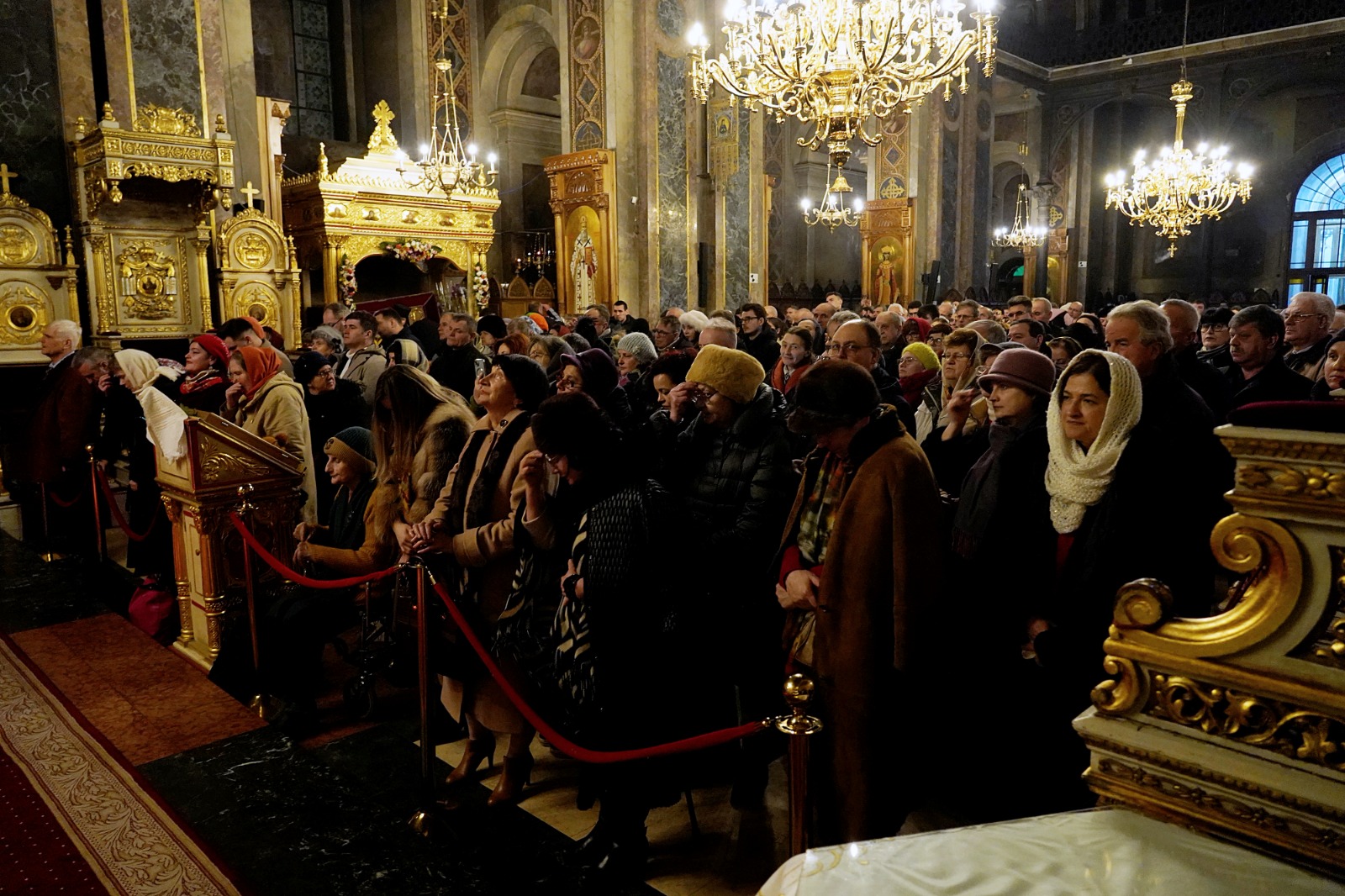 Ultima zi din 2024, la Catedrala Mitropolitană: ieșenii încep noul an cu numele Domnului Hristos